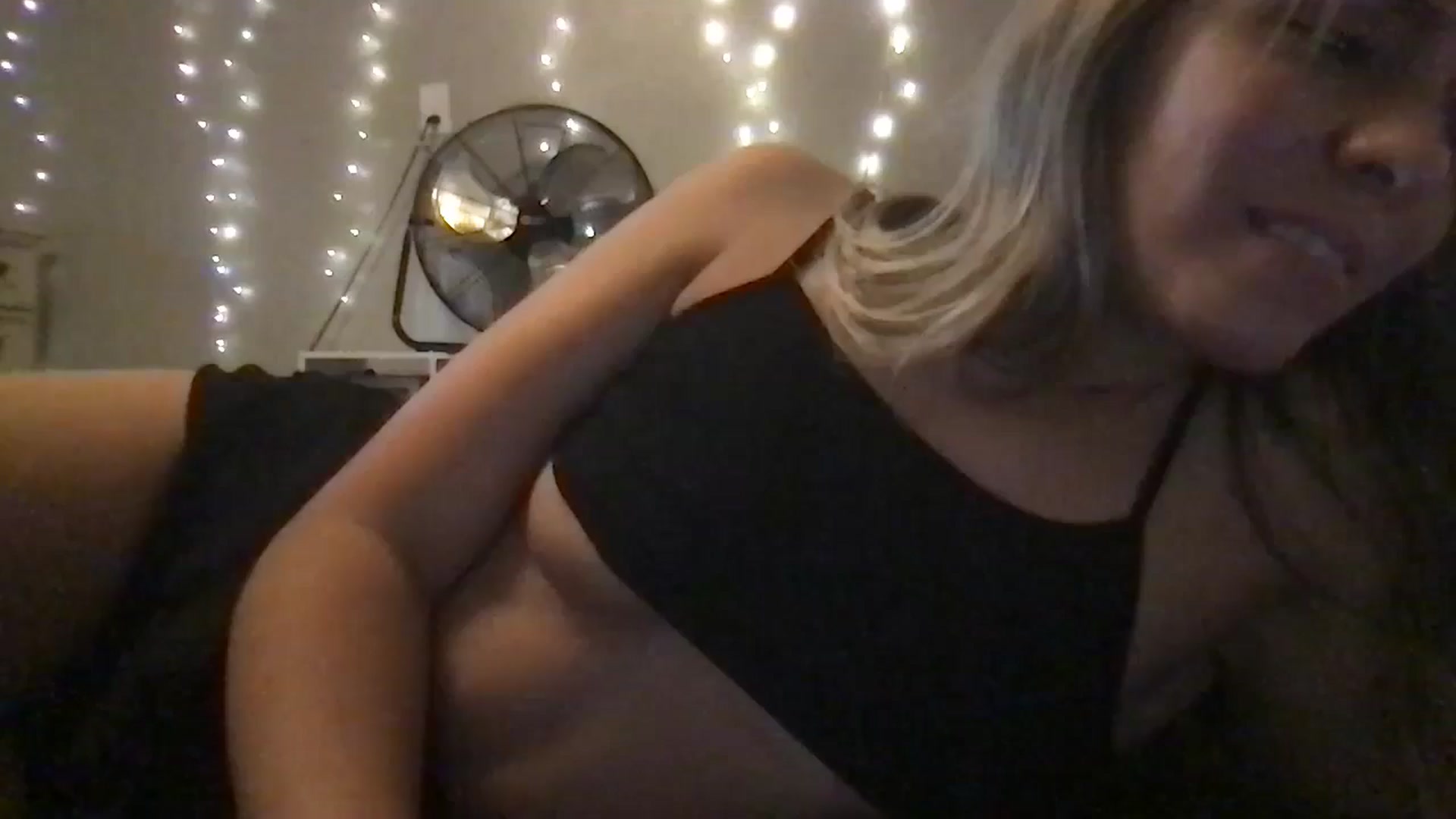 Gallery image thumbnail from bdsmgoddess's myfreecams stream on, 08/10/2024, 15:18 image 16 of 20