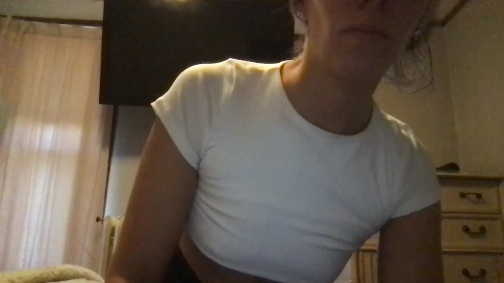 Gallery image thumbnail from bdsmgoddess's myfreecams stream on, 08/14/2024, 15:16 image 1 of 20
