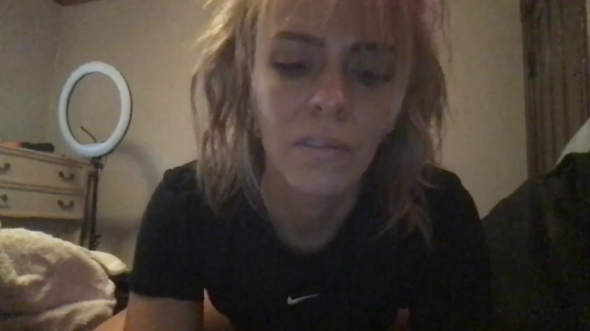 Gallery image thumbnail from bdsmgoddess's myfreecams stream on, 08/16/2024, 14:29 image 8 of 20
