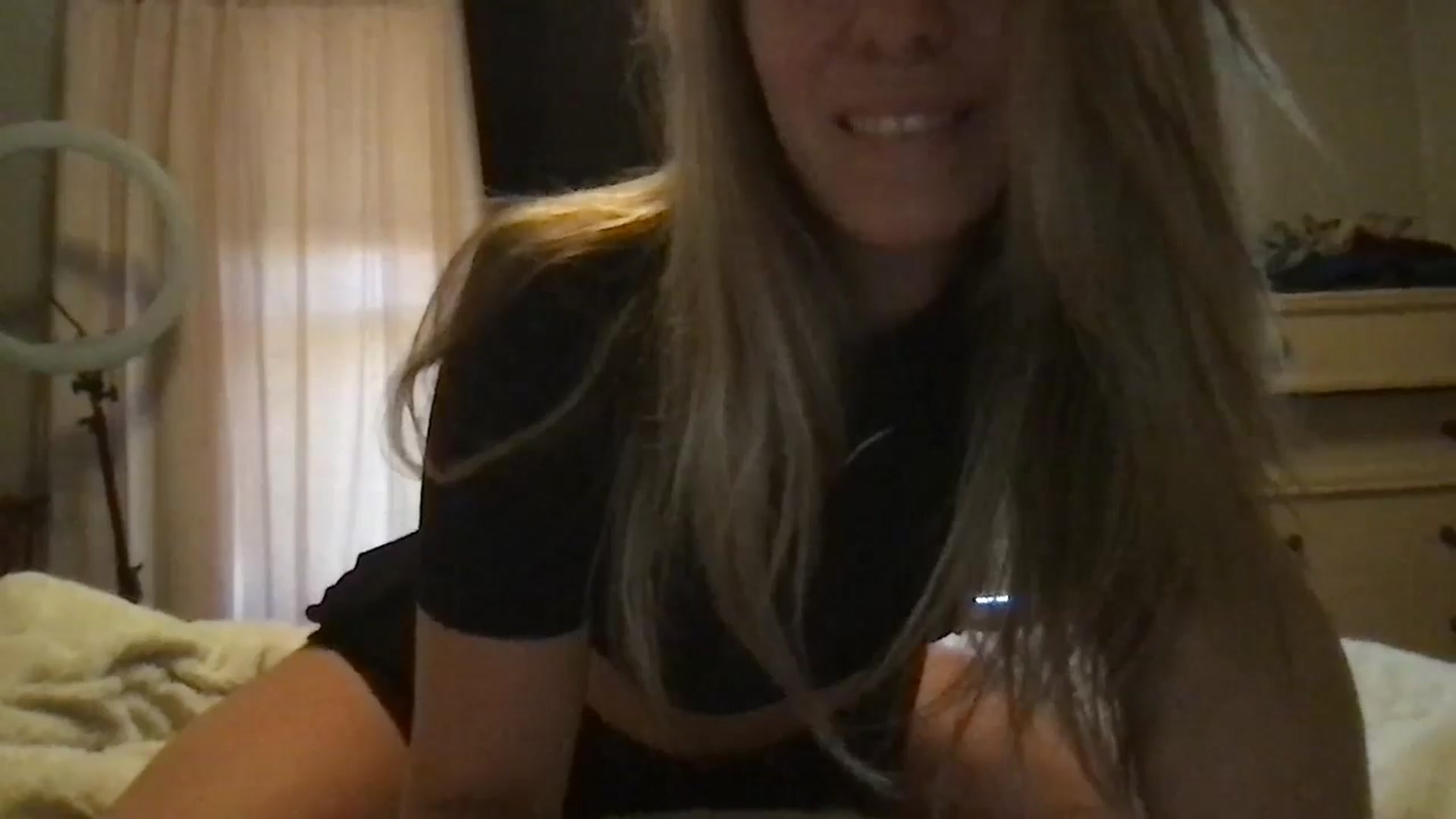 Gallery image thumbnail from bdsmgoddess's myfreecams stream on, 08/23/2024, 16:12 image 15 of 20