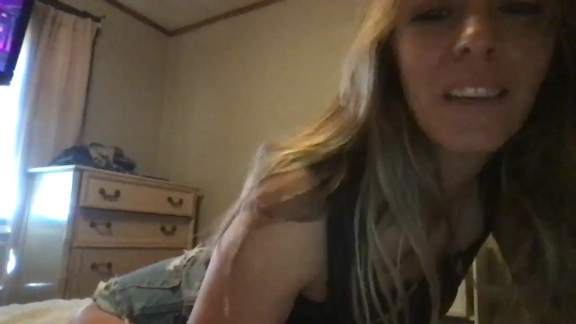 Gallery image thumbnail from bdsmgoddess's myfreecams stream on, 08/26/2024, 14:52 image 17 of 20