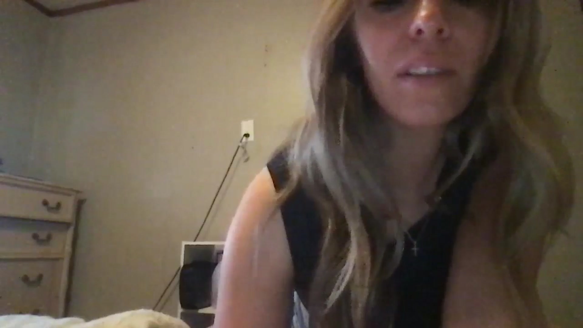 Gallery image thumbnail from bdsmgoddess's myfreecams stream on, 08/26/2024, 14:52 image 7 of 20