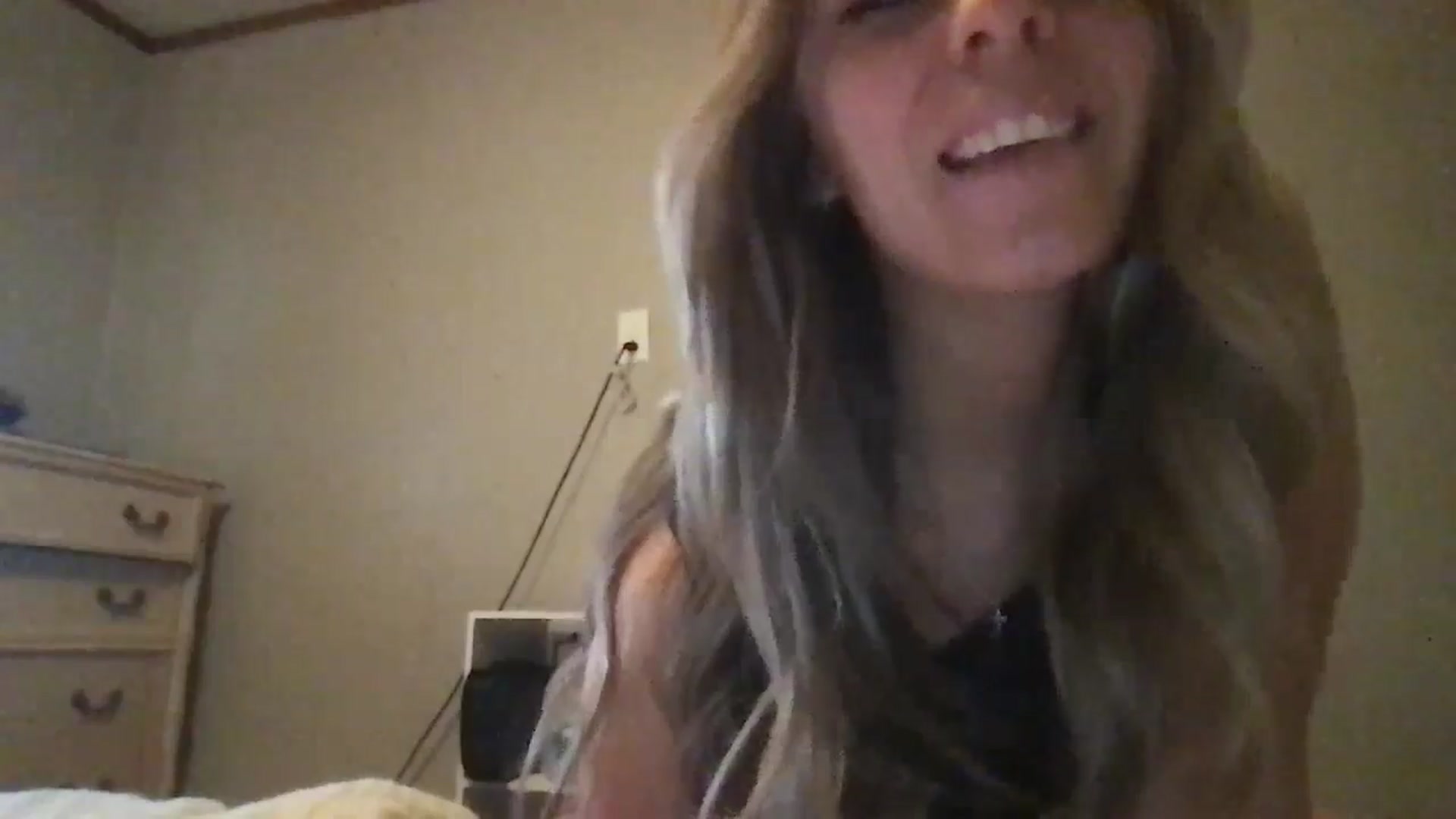 Gallery image thumbnail from bdsmgoddess's myfreecams stream on, 08/26/2024, 14:52 image 11 of 20