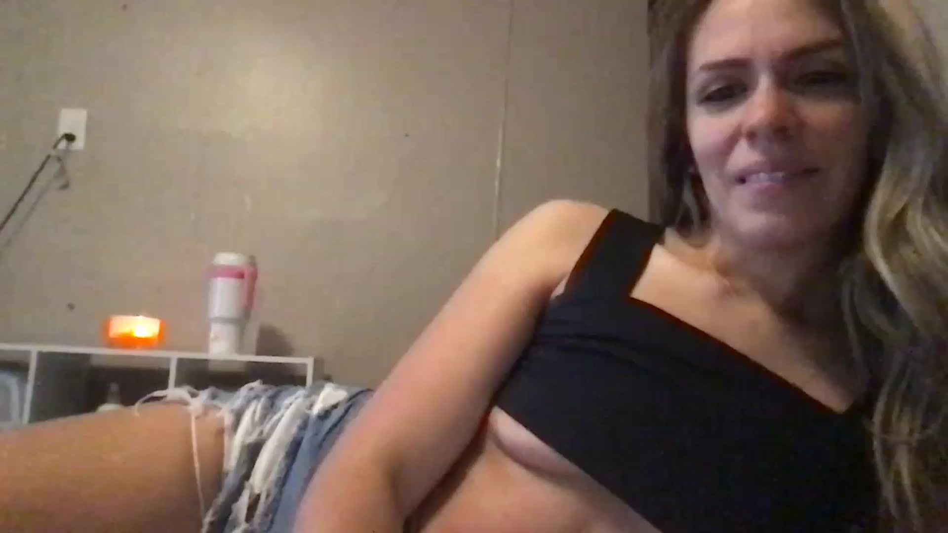 Gallery image thumbnail from bdsmgoddess's myfreecams stream on, 08/26/2024, 16:08 image 1 of 20