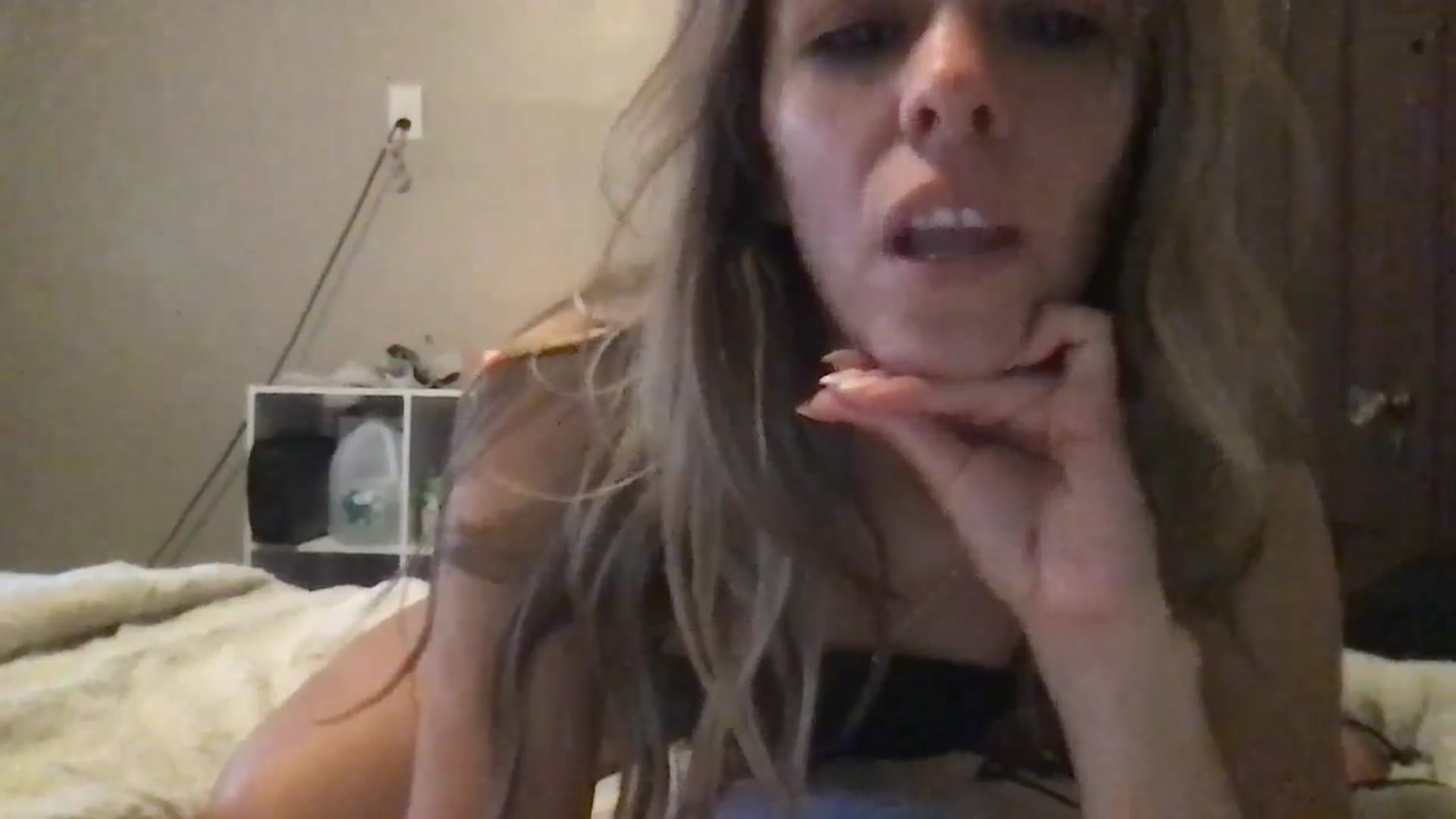 Gallery image thumbnail from bdsmgoddess's myfreecams stream on, 08/26/2024, 17:27 image 2 of 20