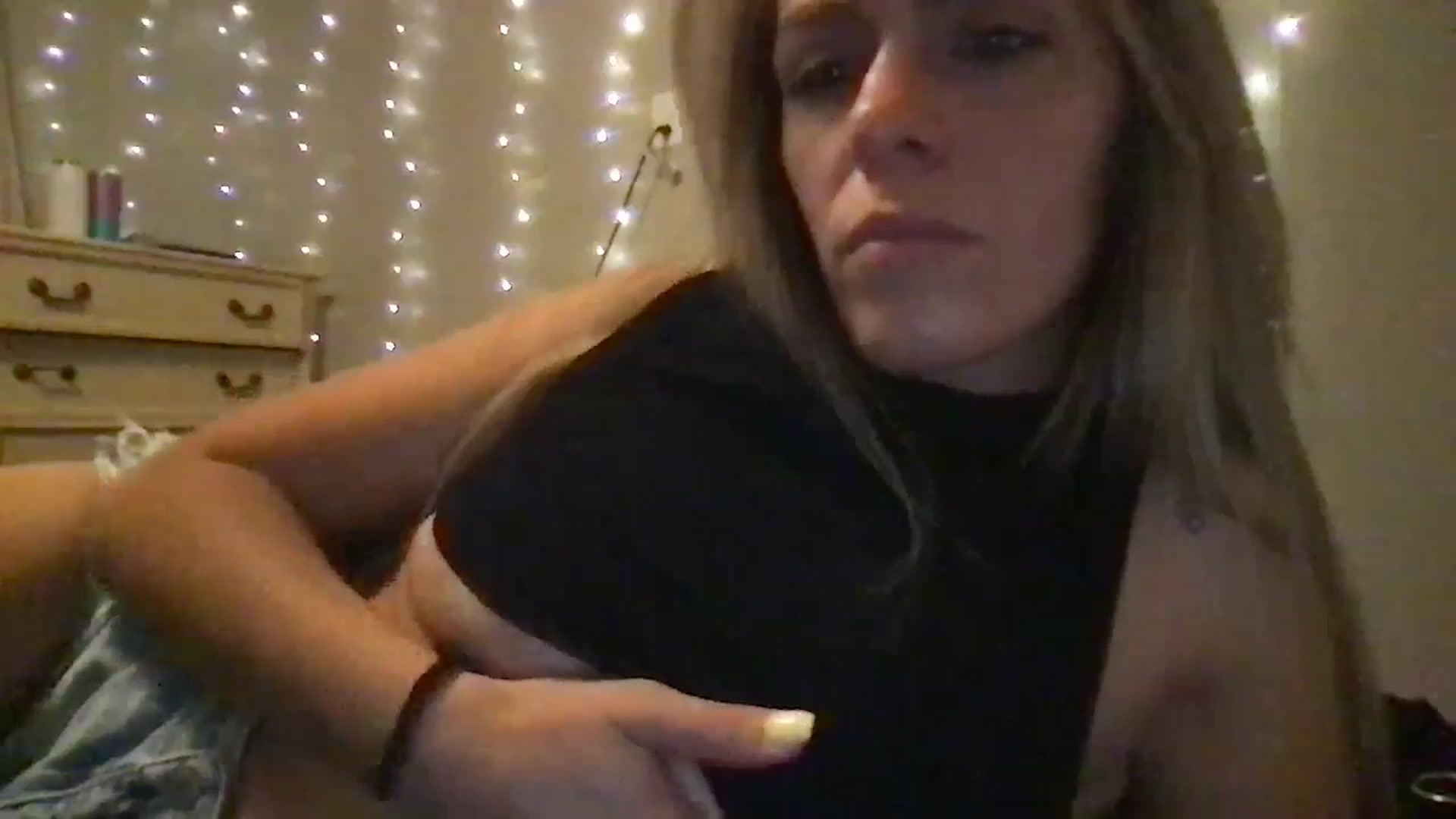 Gallery image thumbnail from bdsmgoddess's myfreecams stream on, 08/28/2024, 11:26 image 12 of 20
