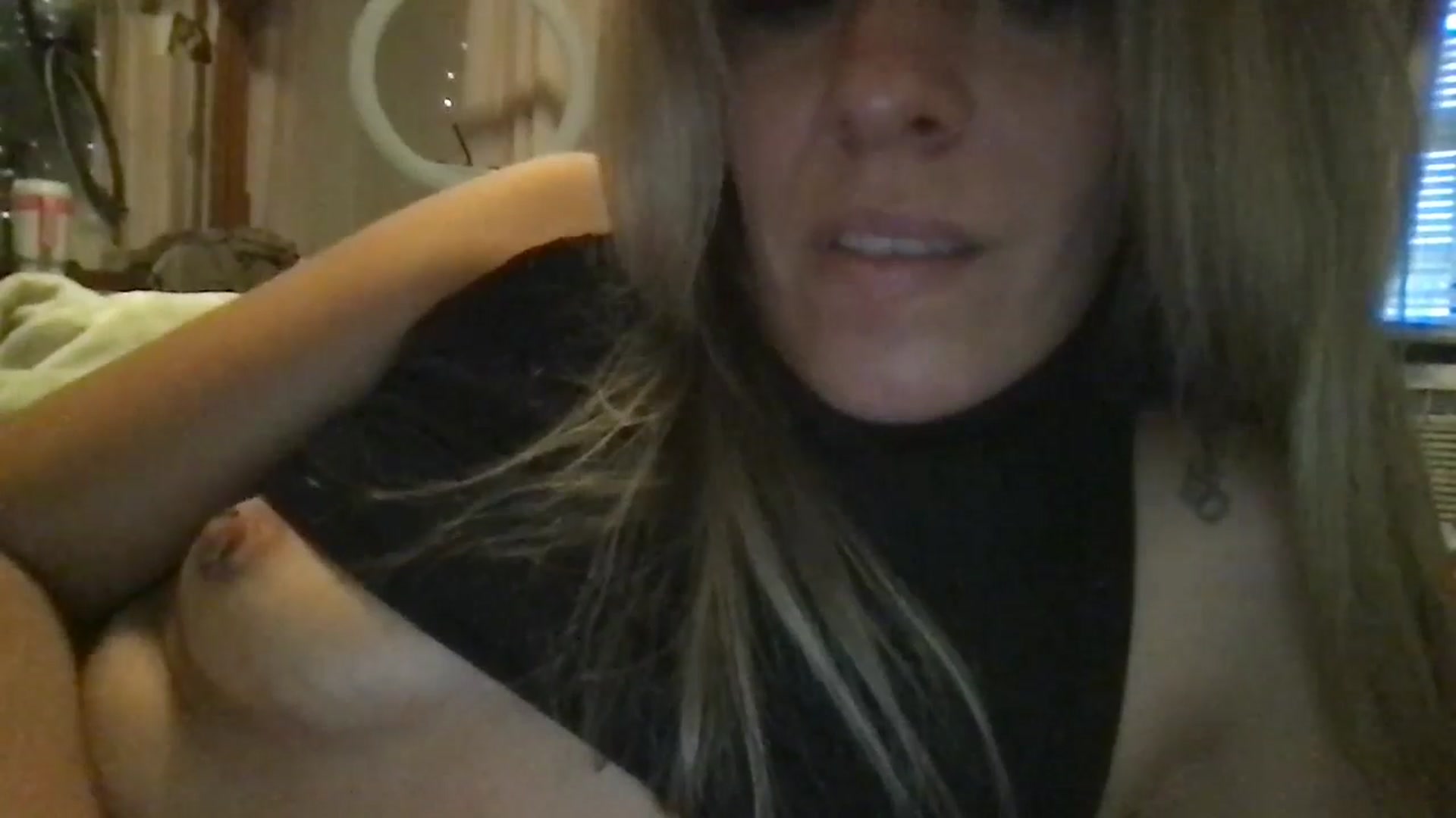 Gallery image thumbnail from bdsmgoddess's myfreecams stream on, 08/28/2024, 11:47 image 10 of 20