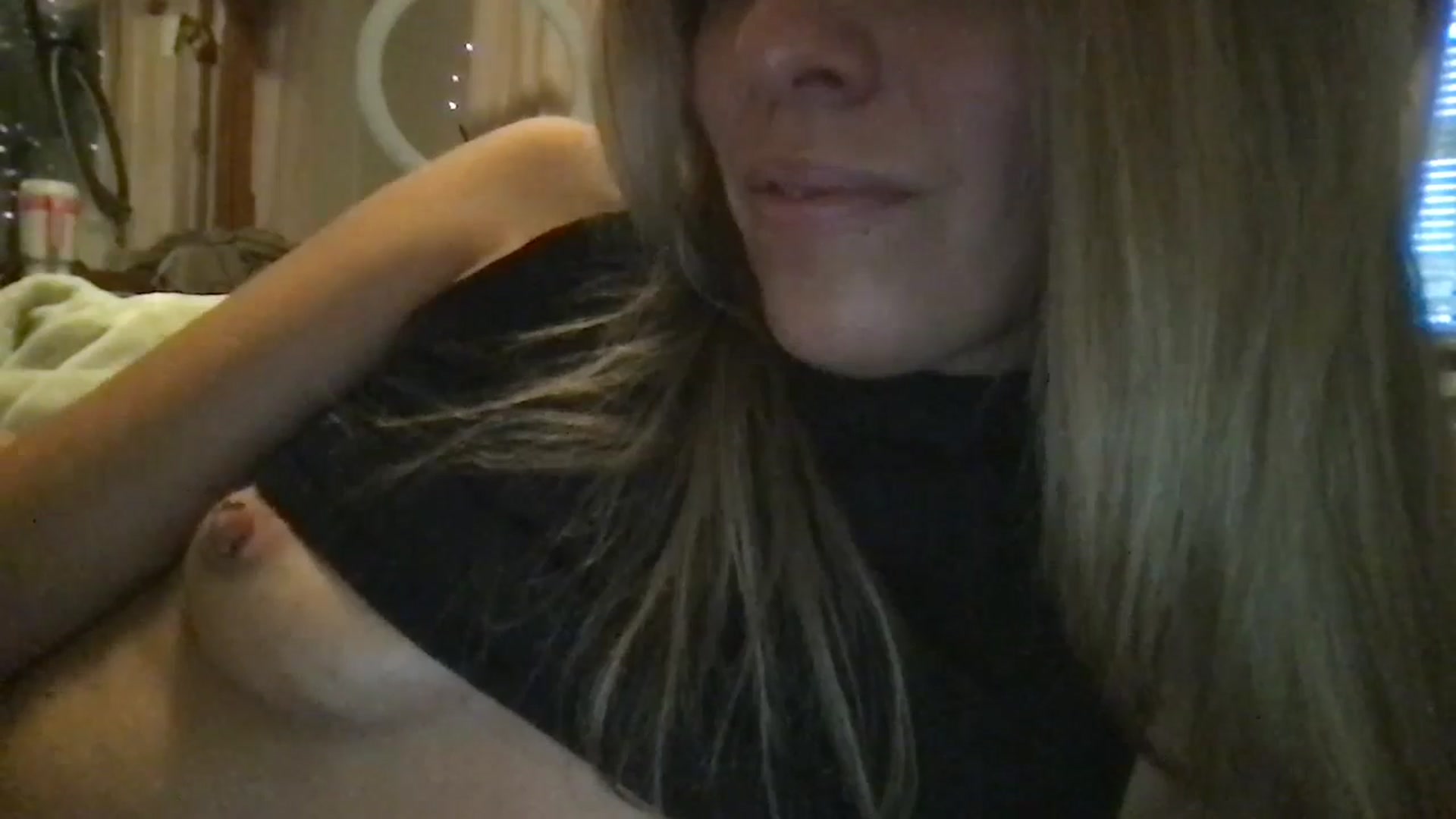 Gallery image thumbnail from bdsmgoddess's myfreecams stream on, 08/28/2024, 11:47 image 3 of 20