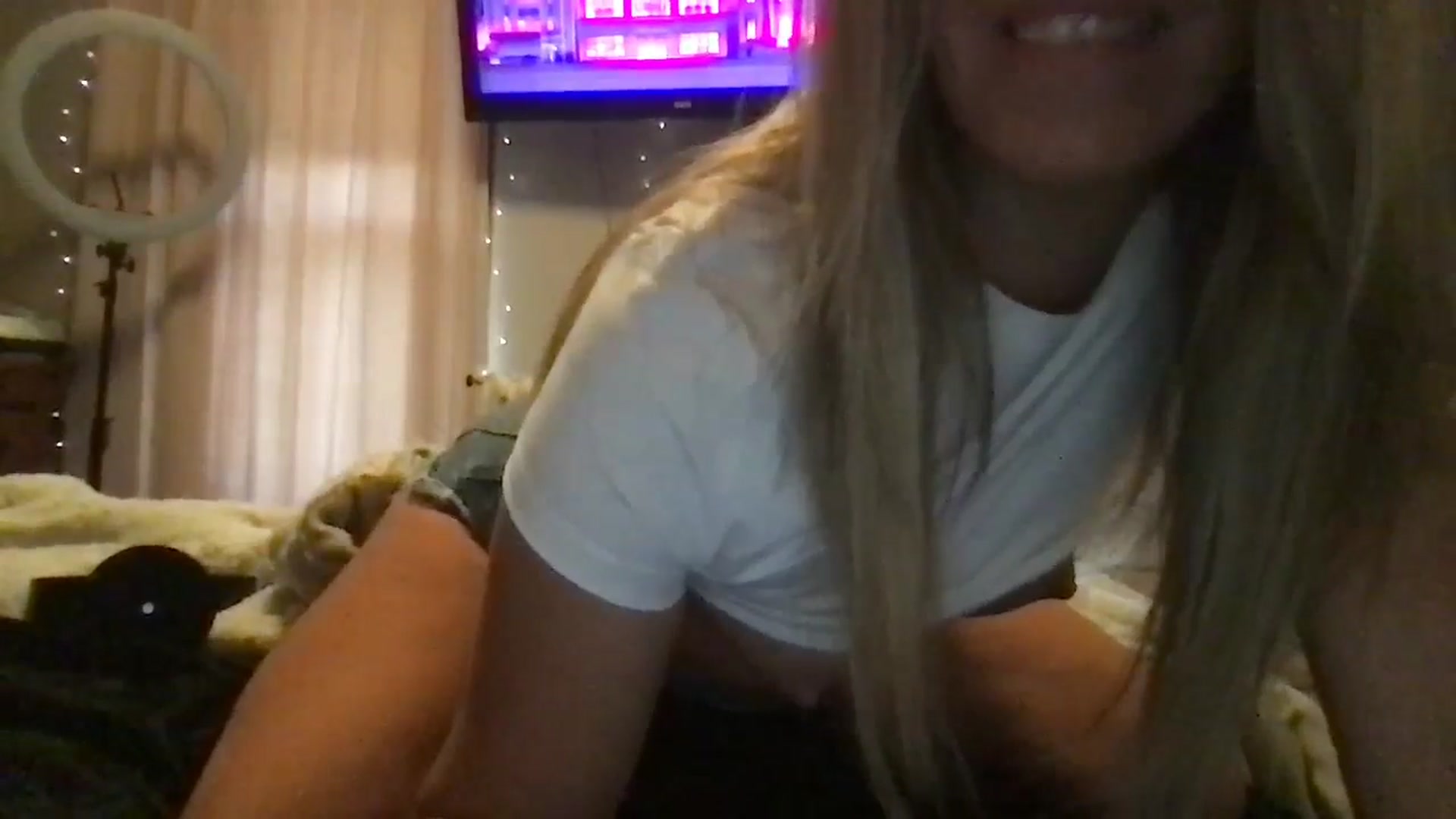 Gallery image thumbnail from bdsmgoddess's myfreecams stream on, 08/29/2024, 13:33 image 8 of 20