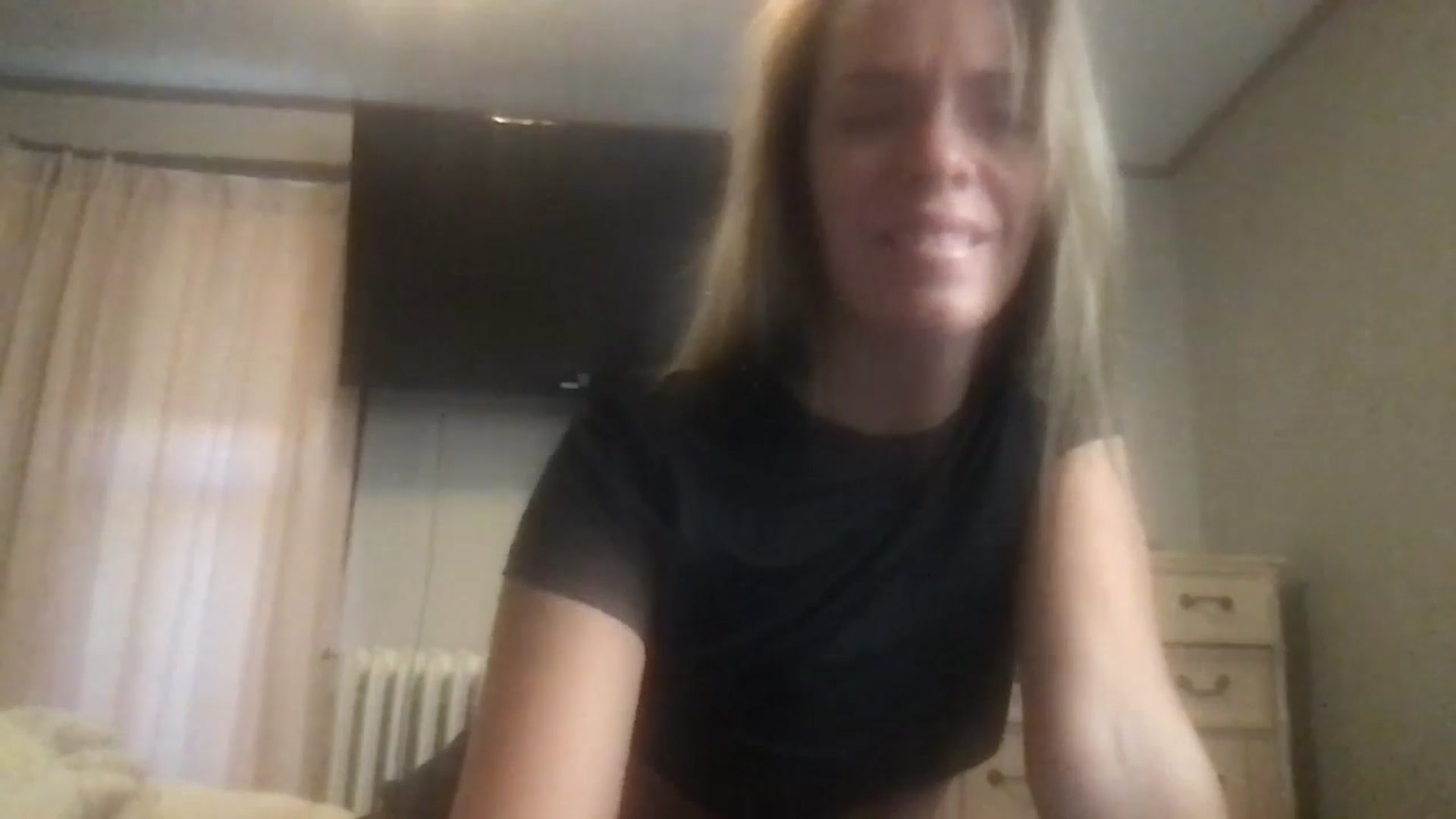 Gallery image thumbnail from bdsmgoddess's myfreecams stream on, 09/09/2024, 12:46 image 2 of 20