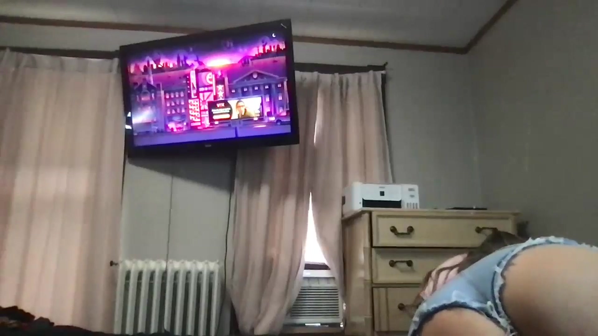 Gallery image thumbnail from bdsmgoddess's myfreecams stream on, 09/25/2024, 17:46 image 16 of 20