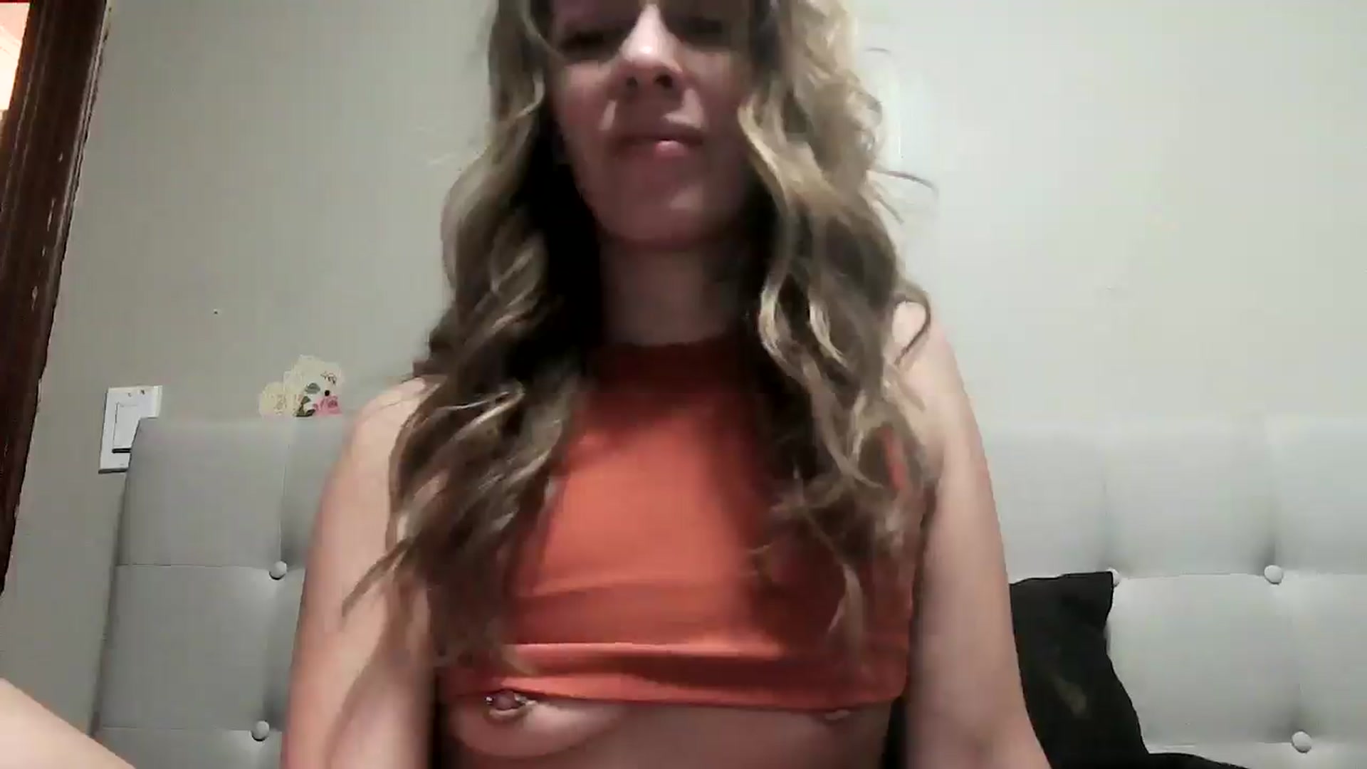 Gallery image thumbnail from bdsmgoddess's myfreecams stream on, 12/10/2024, 13:32 image 15 of 20