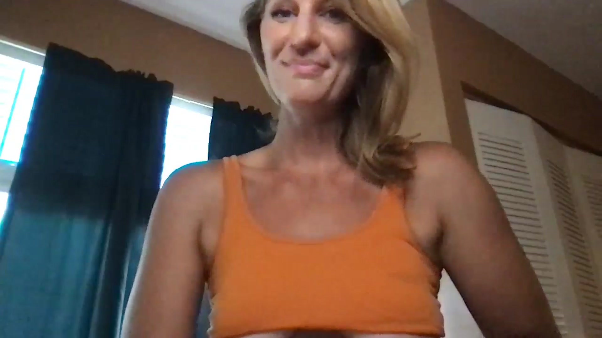 Gallery image thumbnail from beachbikinis's myfreecams stream on, 06/22/2024, 16:14 image 18 of 20