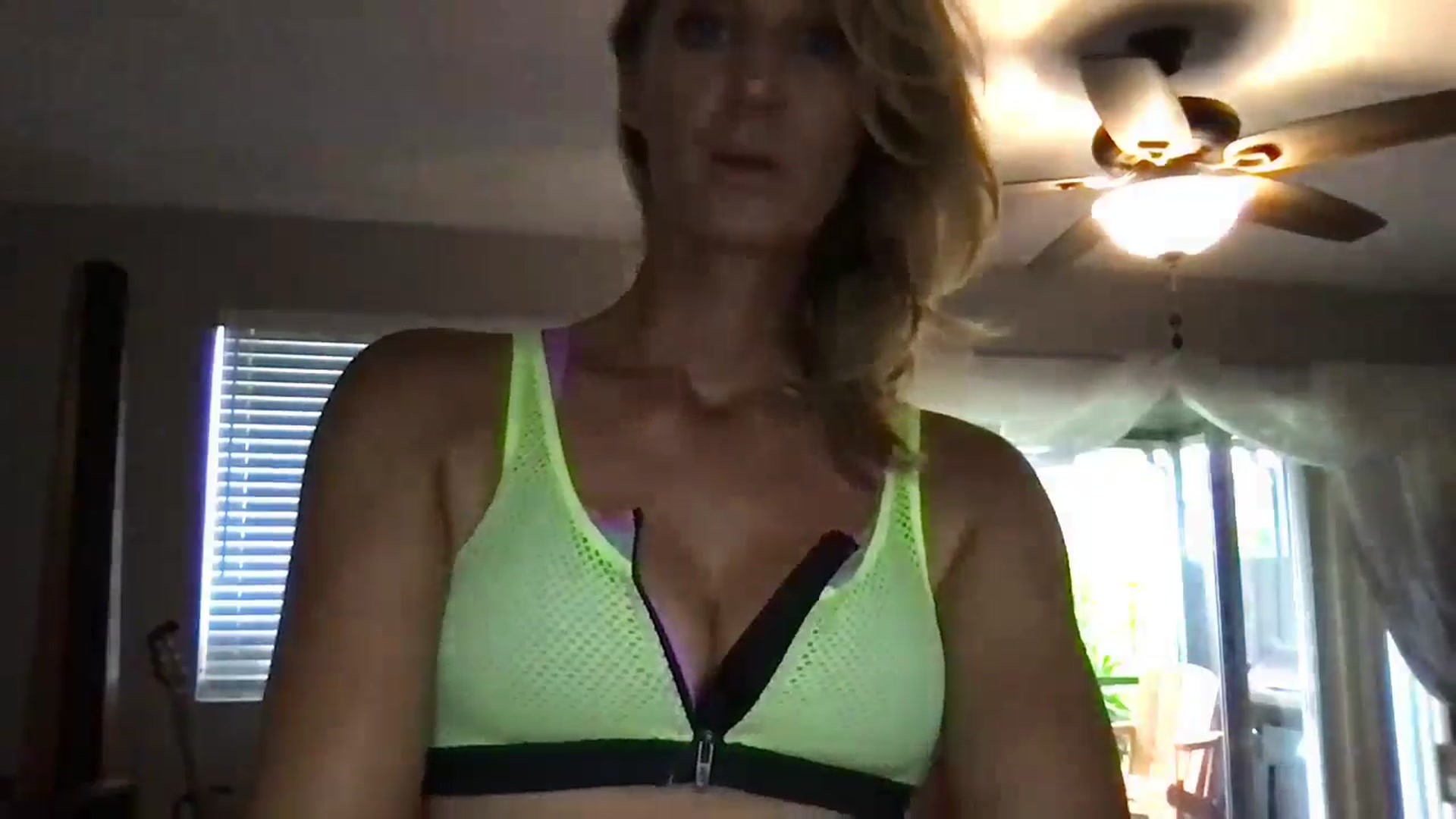 Gallery image thumbnail from beachbikinis's myfreecams stream on, 06/26/2024, 16:52 image 2 of 20