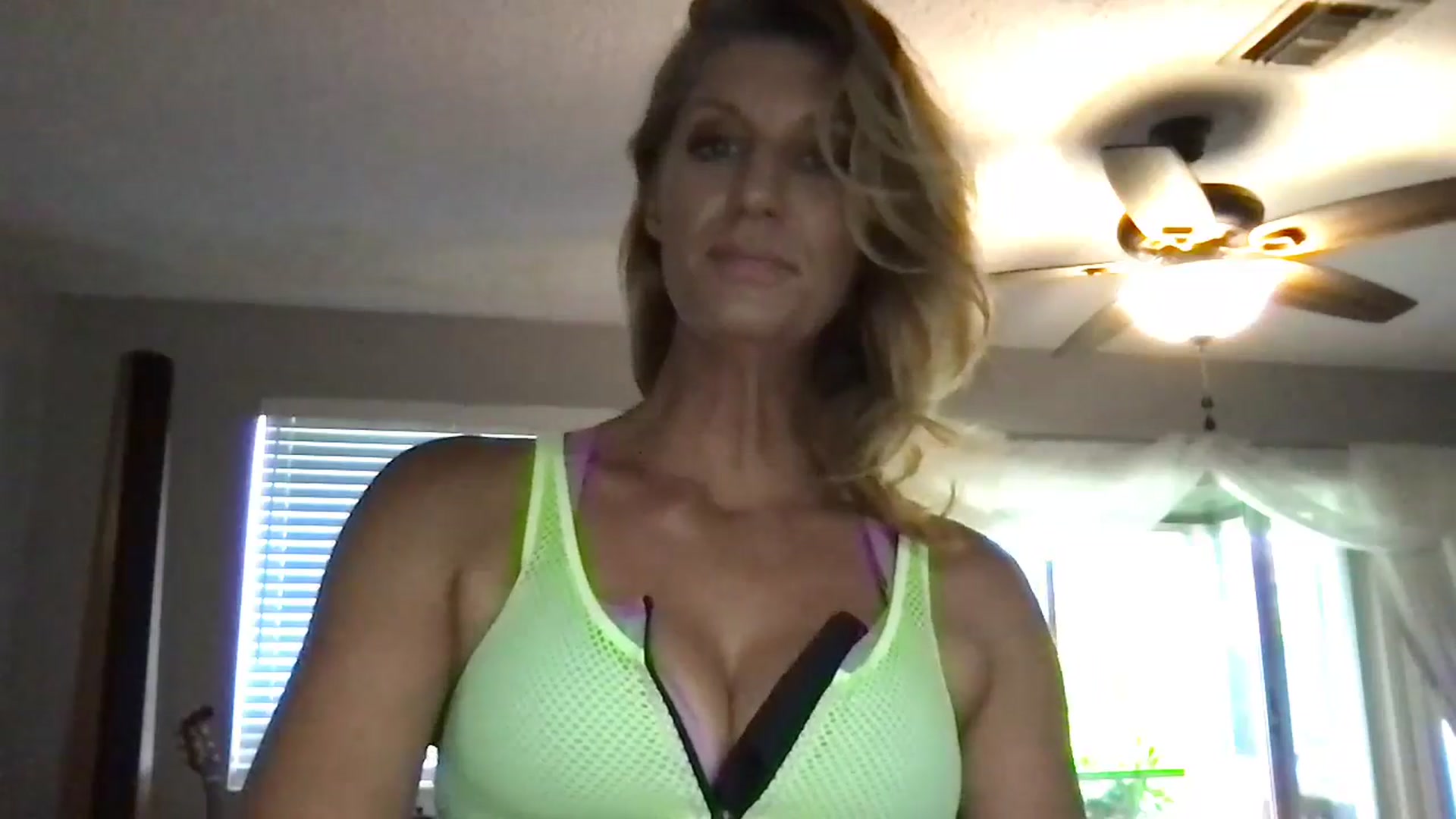 Gallery image thumbnail from beachbikinis's myfreecams stream on, 06/26/2024, 16:52 image 5 of 20