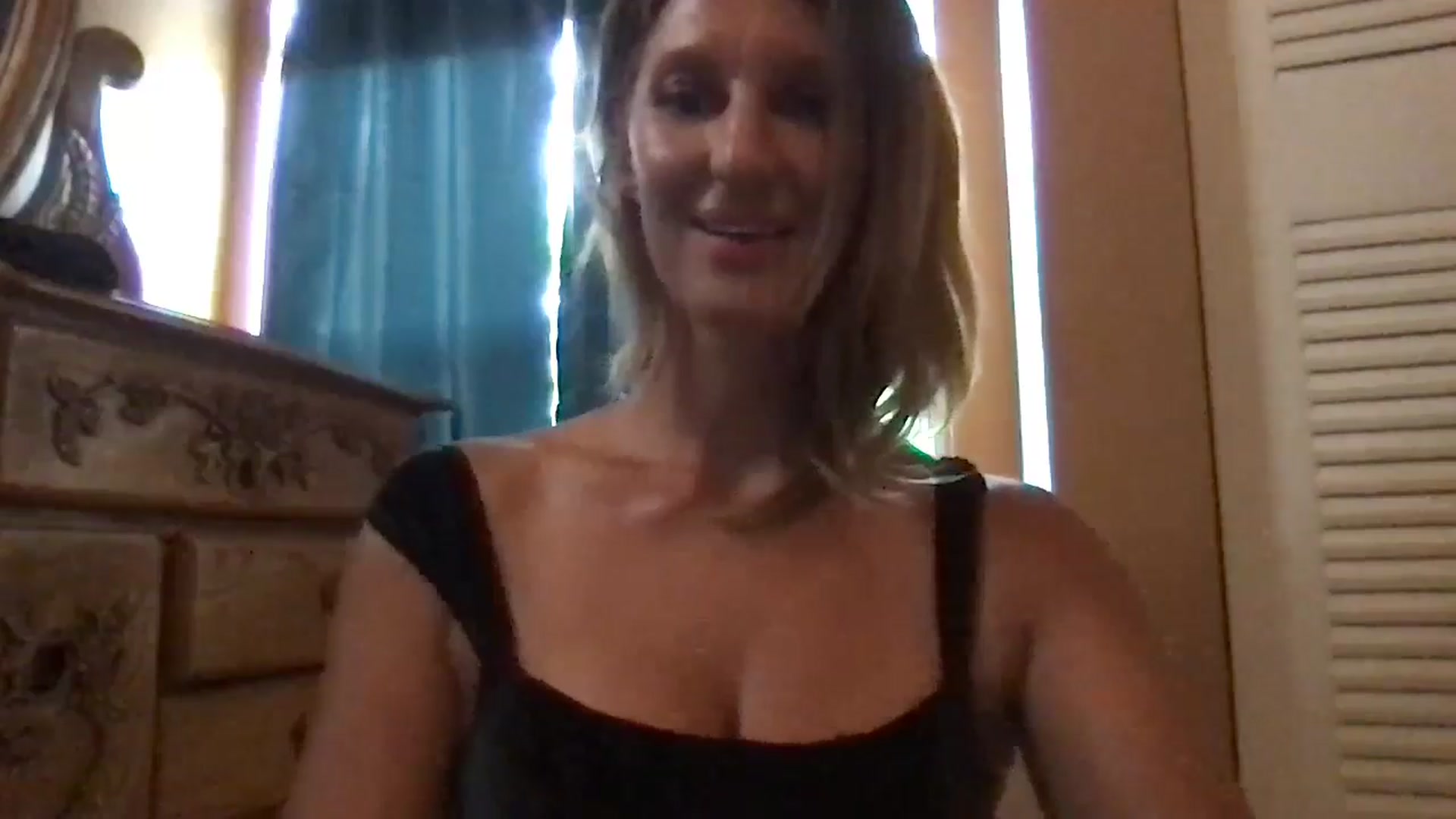 Gallery image thumbnail from beachbikinis's myfreecams stream on, 07/10/2024, 16:18 image 11 of 20