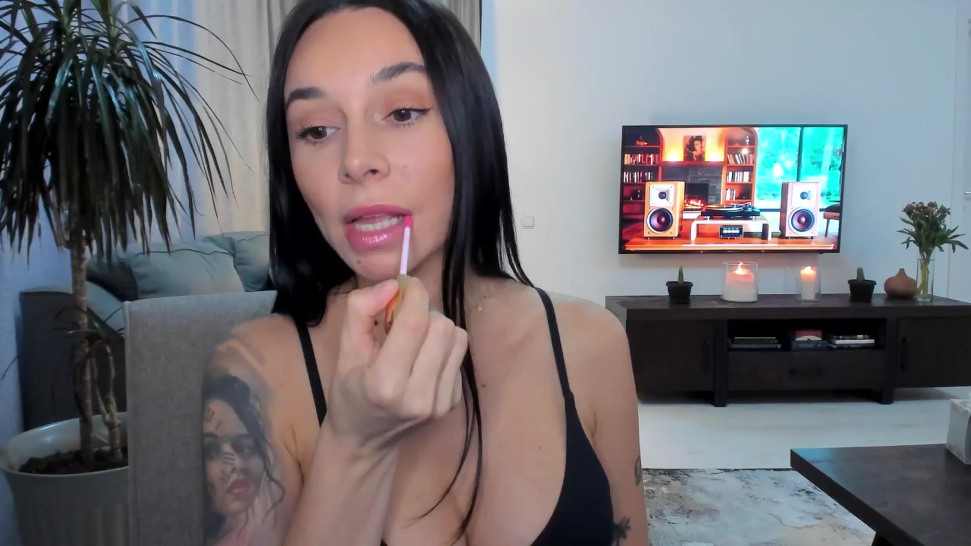 Gallery image thumbnail from beatricebae's myfreecams stream on, 06/17/2025, 15:55 image 15 of 20