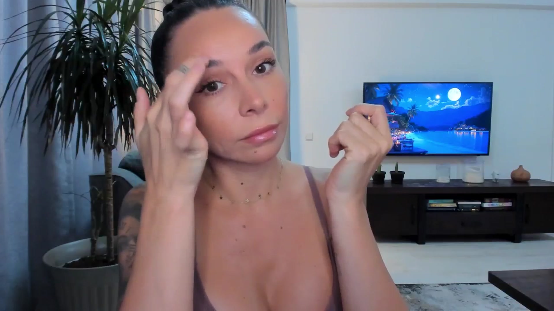 Gallery image thumbnail from beatricebae's myfreecams stream on, 07/07/2025, 15:57 image 7 of 20