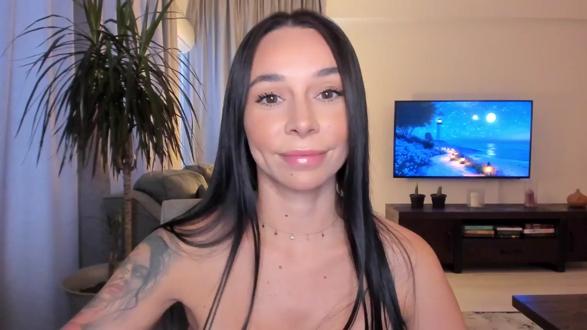 Gallery image thumbnail from beatricebae's myfreecams stream on, 07/13/2025, 13:47 image 14 of 20