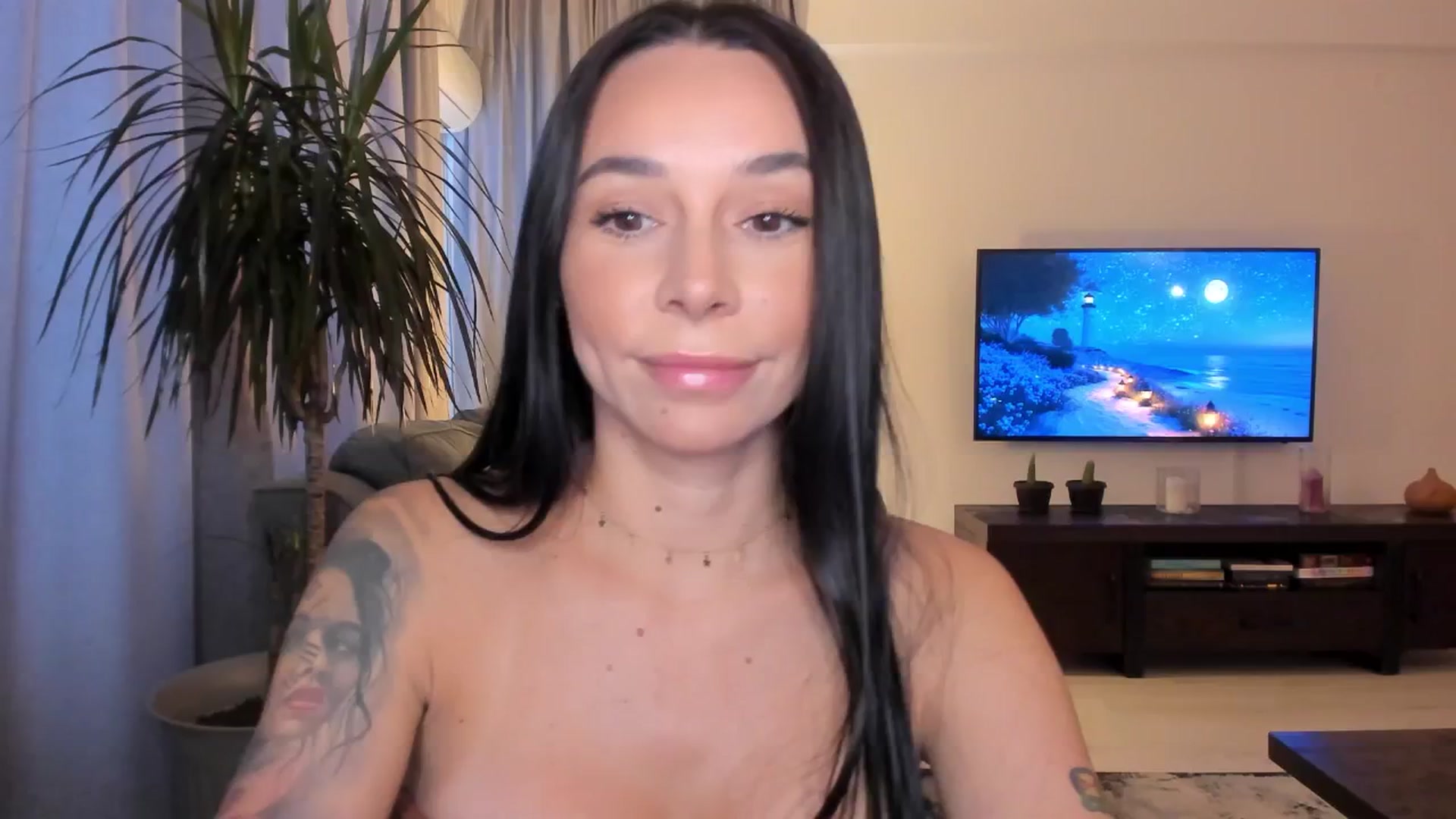 Gallery image thumbnail from beatricebae's myfreecams stream on, 07/13/2025, 13:47 image 3 of 20