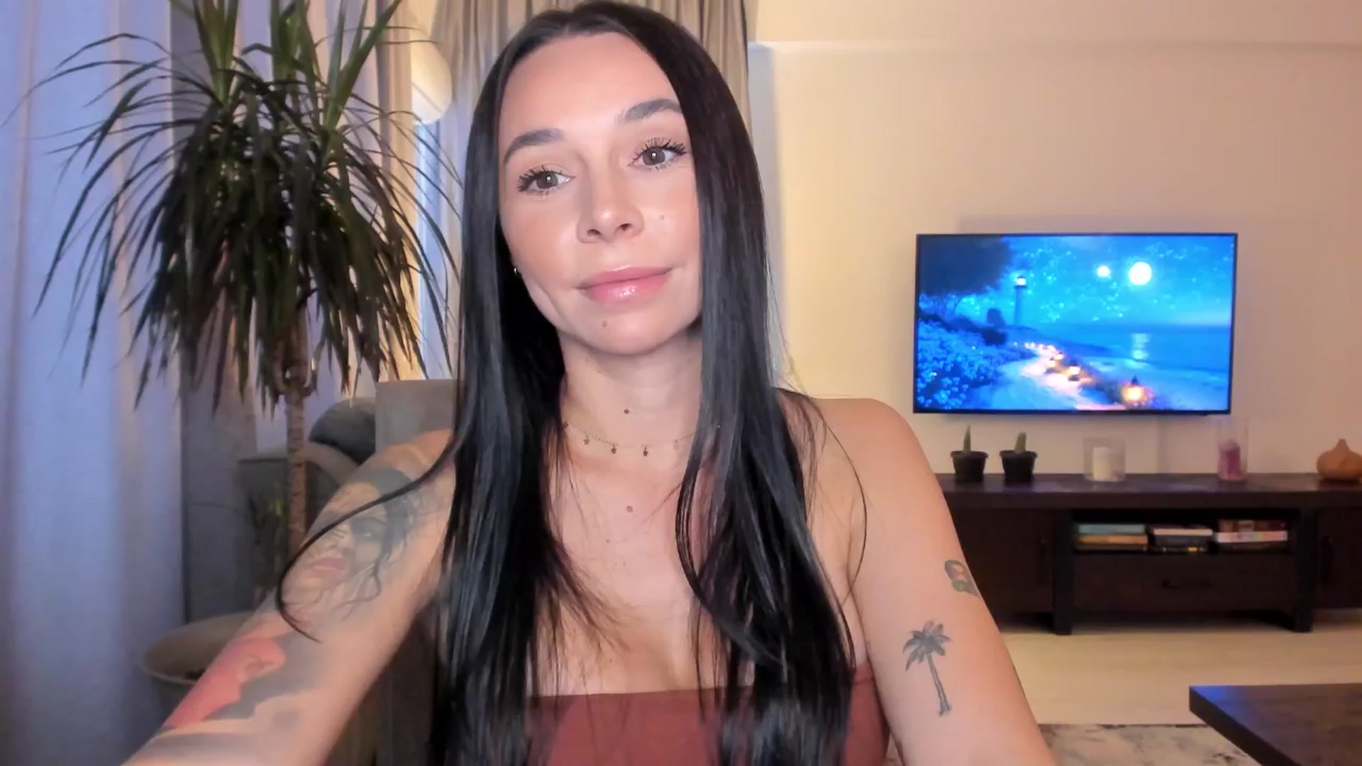 Gallery image thumbnail from beatricebae's myfreecams stream on, 07/13/2025, 15:11 image 1 of 20
