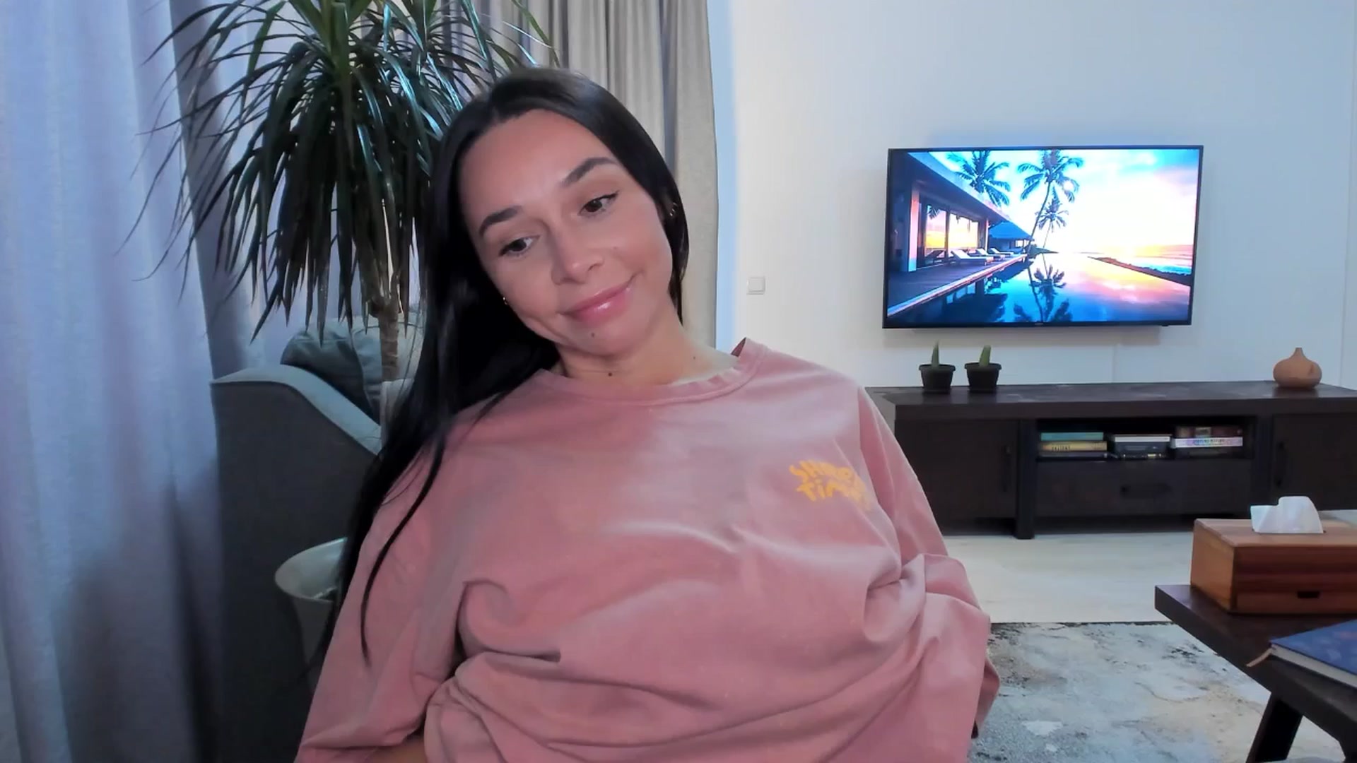Gallery image thumbnail from beatricebae's myfreecams stream on, 07/16/2025, 14:11 image 12 of 20