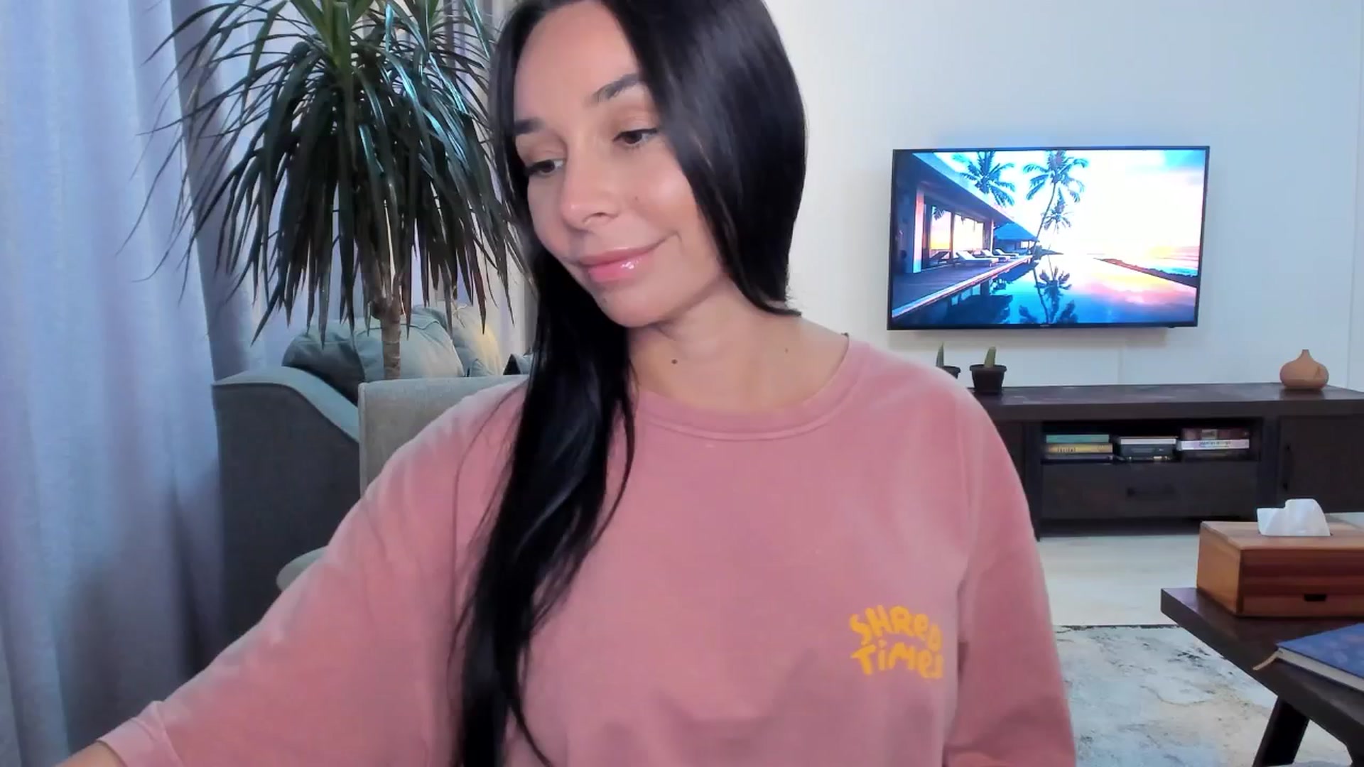 Gallery image thumbnail from beatricebae's myfreecams stream on, 07/16/2025, 14:11 image 17 of 20