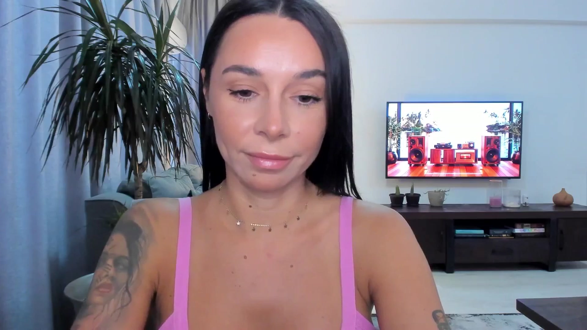 Gallery image thumbnail from beatricebae's myfreecams stream on, 07/30/2025, 15:12 image 12 of 20