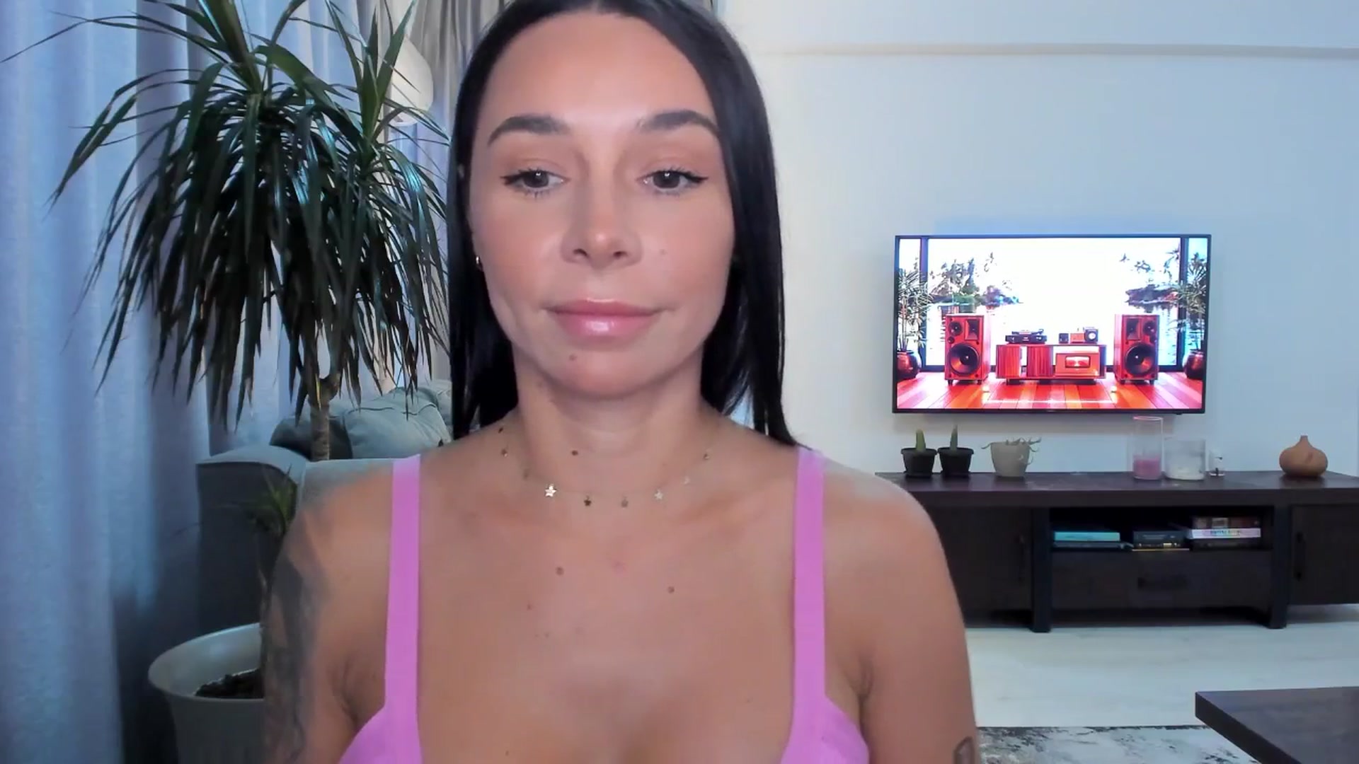 Gallery image thumbnail from beatricebae's myfreecams stream on, 07/30/2025, 15:12 image 13 of 20