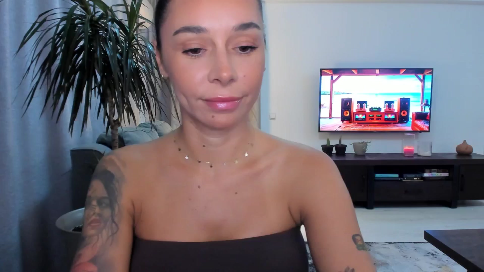 Gallery image thumbnail from beatricebae's myfreecams stream on, 07/31/2025, 14:13 image 20 of 20