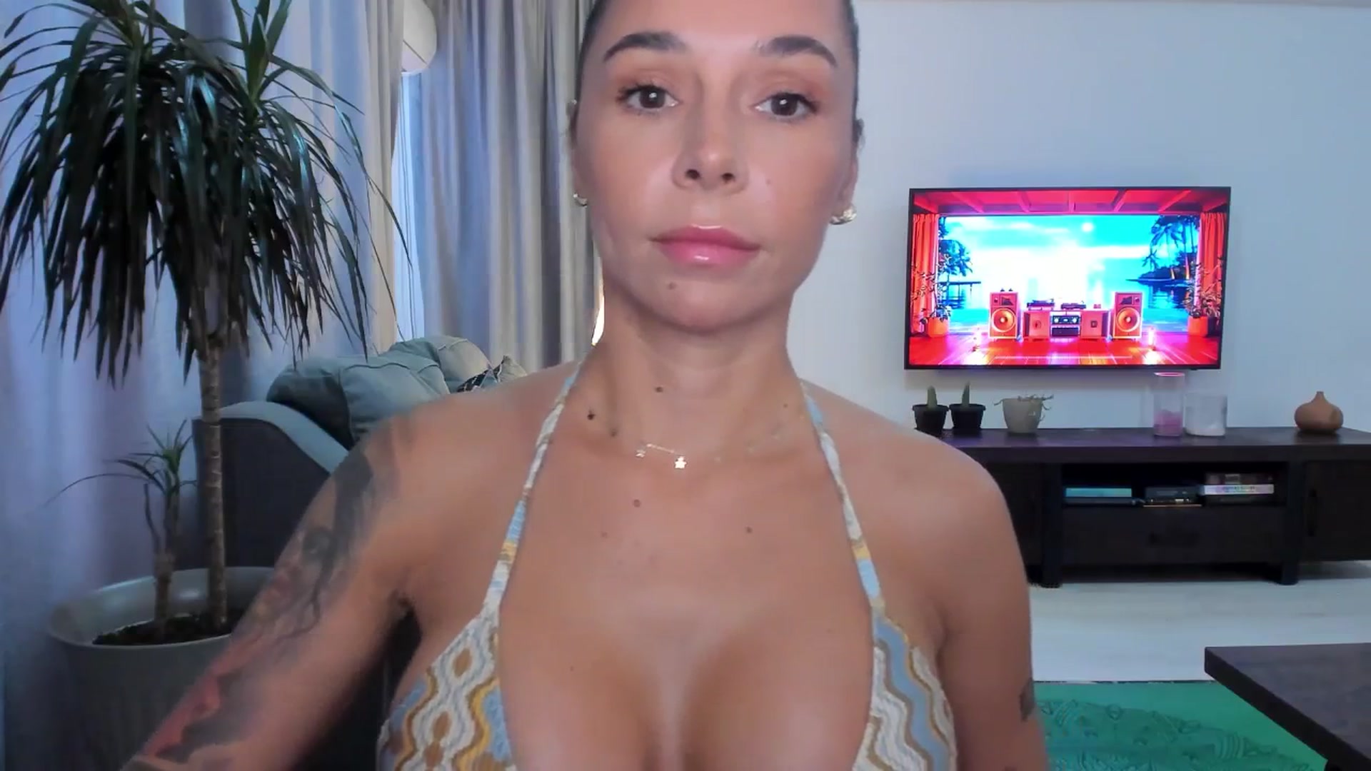 Gallery image thumbnail from beatricebae's myfreecams stream on, 08/01/2025, 14:18 image 5 of 20