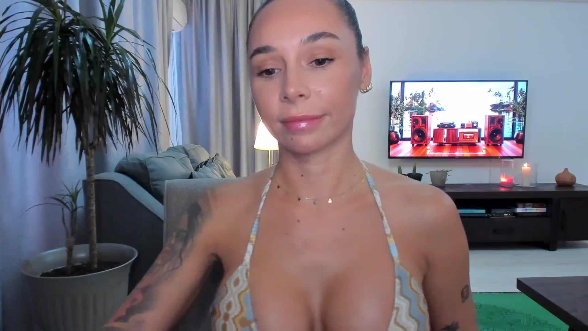 Gallery image thumbnail from beatricebae's myfreecams stream on, 08/01/2025, 14:18 image 9 of 20