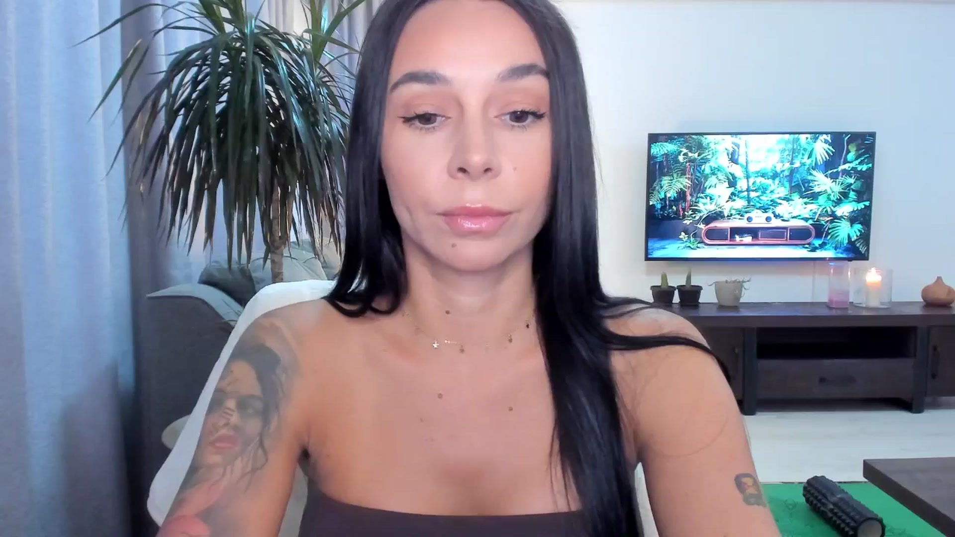 Gallery image thumbnail from beatricebae's myfreecams stream on, 08/02/2025, 16:02 image 5 of 20