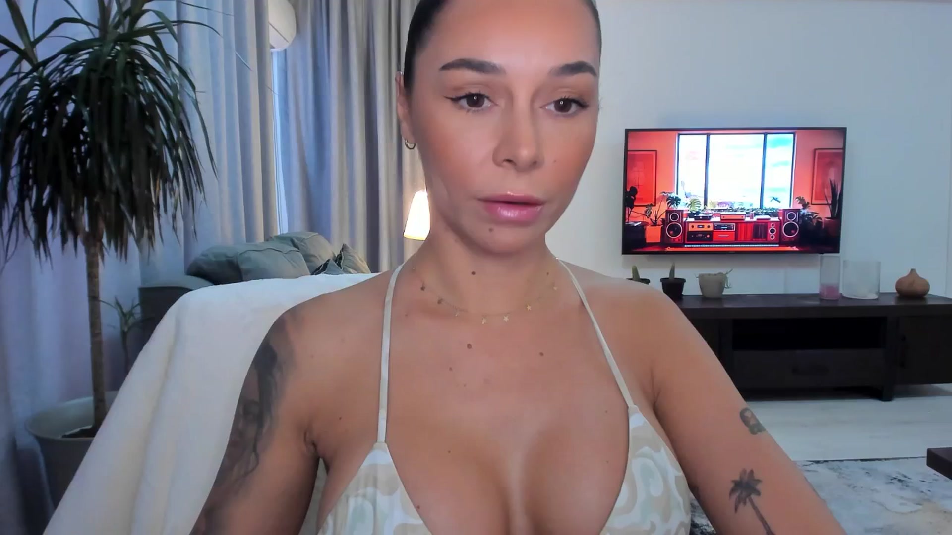 Gallery image thumbnail from beatricebae's myfreecams stream on, 08/12/2025, 14:13 image 20 of 20