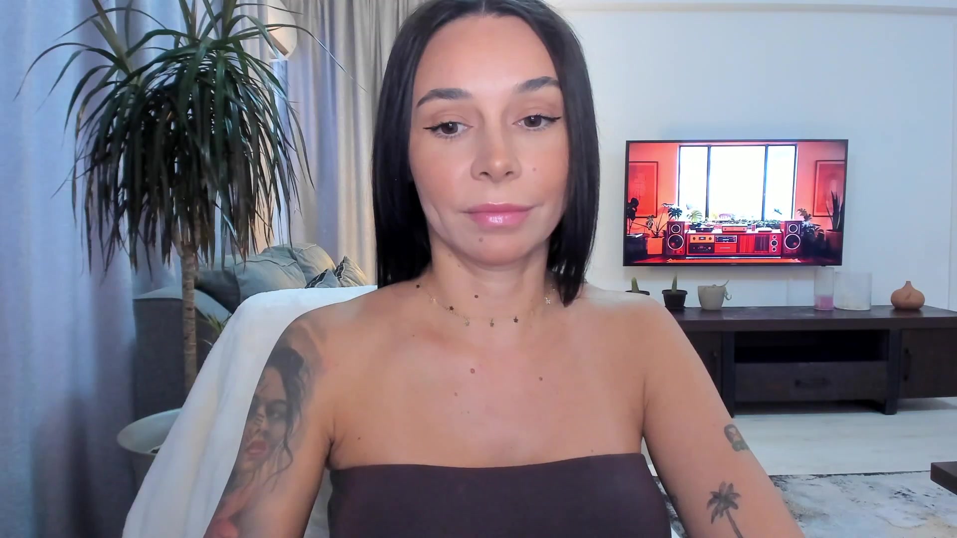 Gallery image thumbnail from beatricebae's myfreecams stream on, 08/13/2025, 14:46 image 16 of 20