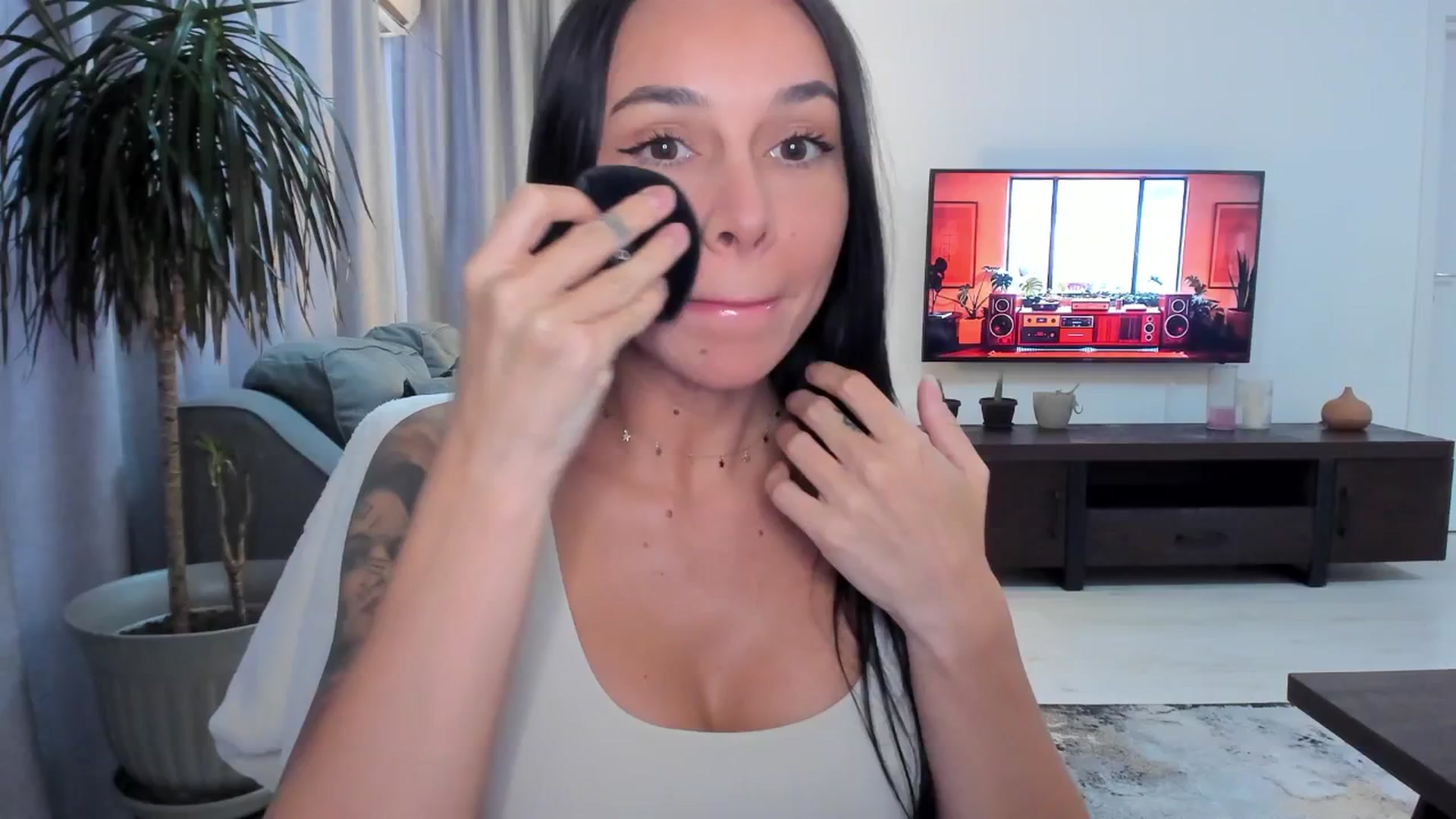 Gallery image thumbnail from beatricebae's myfreecams stream on, 08/18/2025, 16:24 image 3 of 20