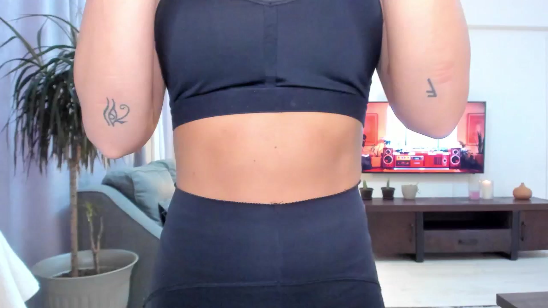 Gallery image thumbnail from beatricebae's myfreecams stream on, 08/19/2025, 14:32 image 15 of 20