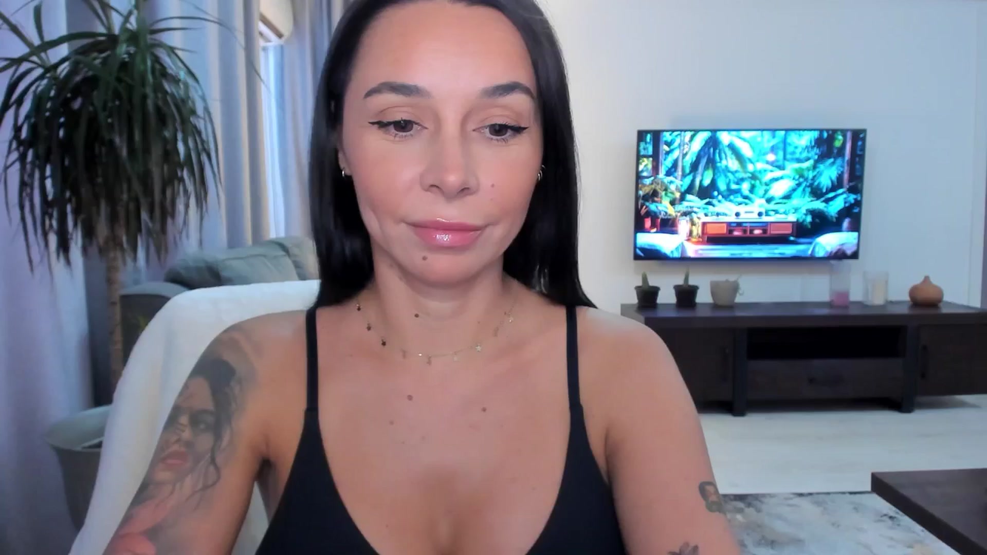 Gallery image thumbnail from beatricebae's myfreecams stream on, 08/20/2025, 14:08 image 13 of 20