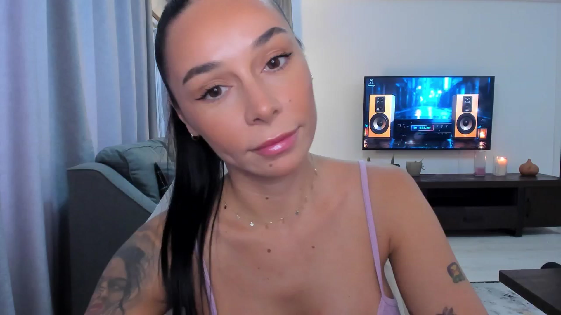 Gallery image thumbnail from beatricebae's myfreecams stream on, 08/22/2025, 15:08 image 3 of 20