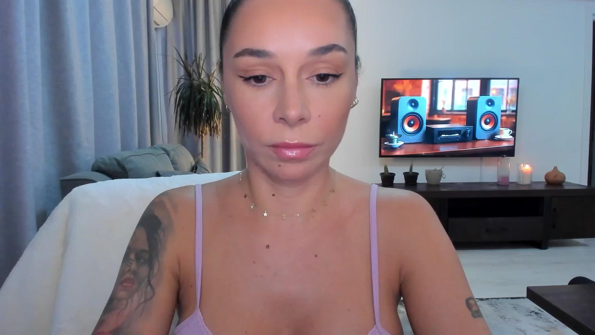Gallery image thumbnail from beatricebae's myfreecams stream on, 08/22/2025, 15:08 image 20 of 20