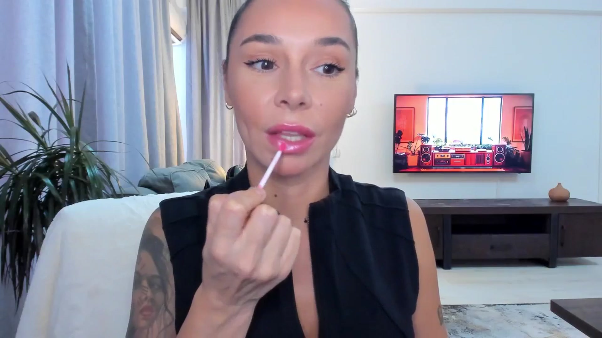 Gallery image thumbnail from beatricebae's myfreecams stream on, 09/15/2025, 15:18 image 12 of 20