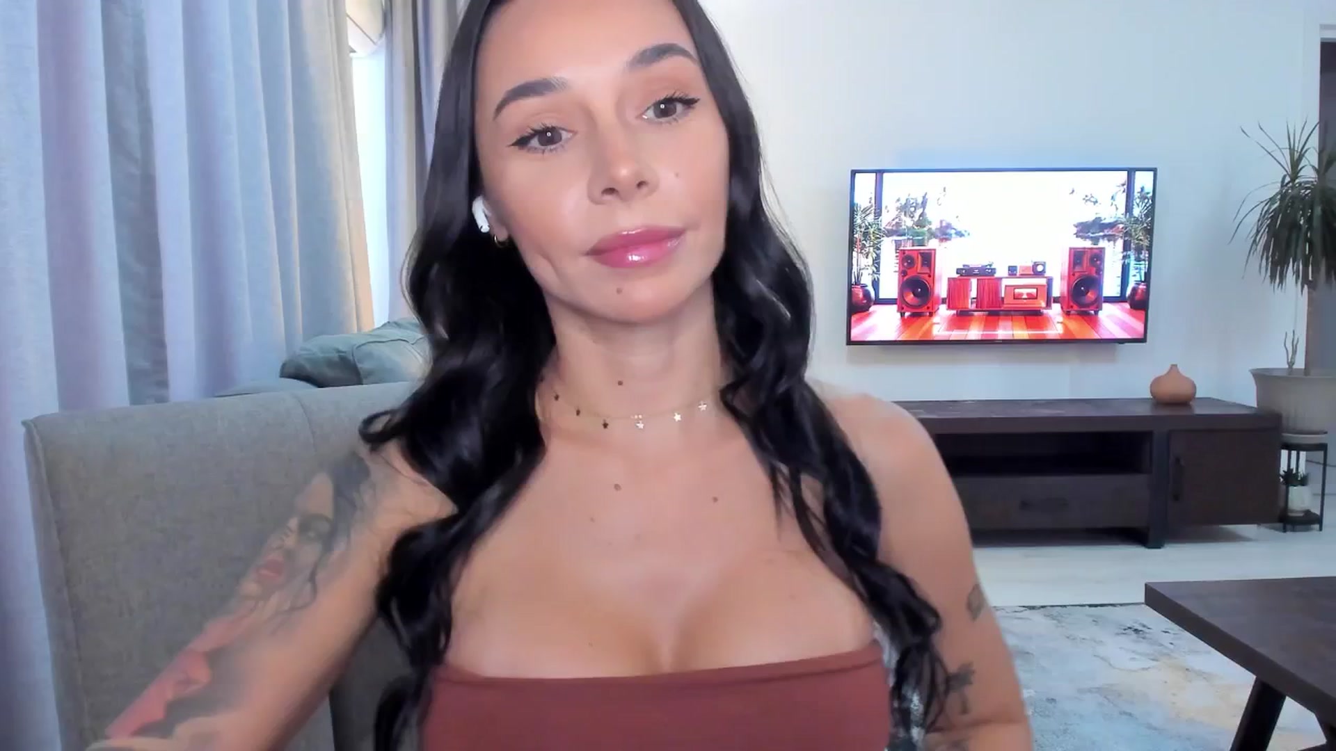 Gallery image thumbnail from beatricebae's myfreecams stream on, 09/23/2025, 15:16 image 1 of 20