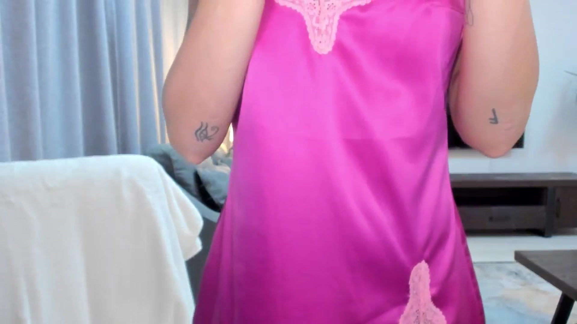 Gallery image thumbnail from beatricebae's myfreecams stream on, 10/06/2025, 15:42 image 13 of 20