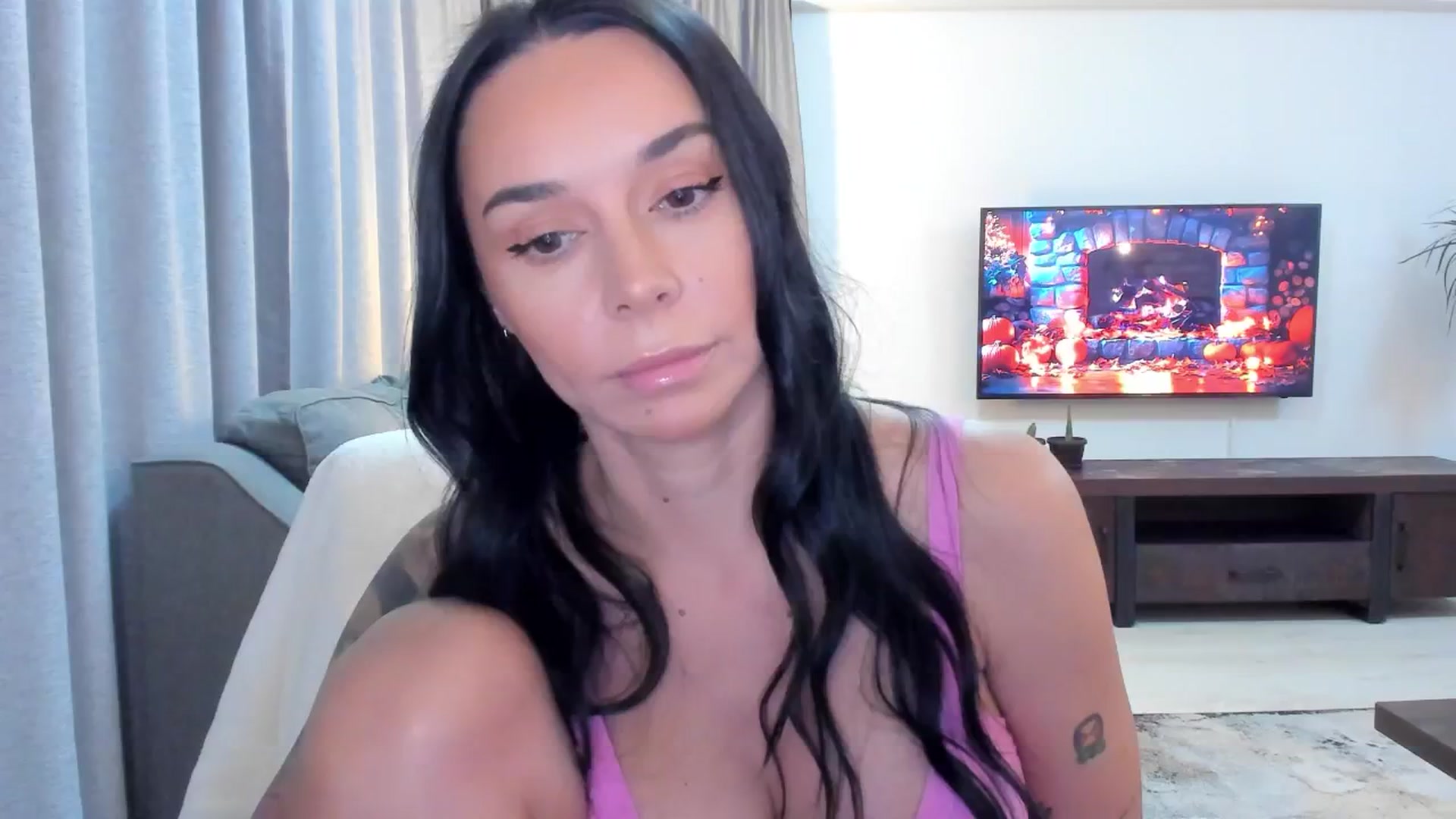 Gallery image thumbnail from beatricebae's myfreecams stream on, 11/11/2025, 15:11 image 4 of 20