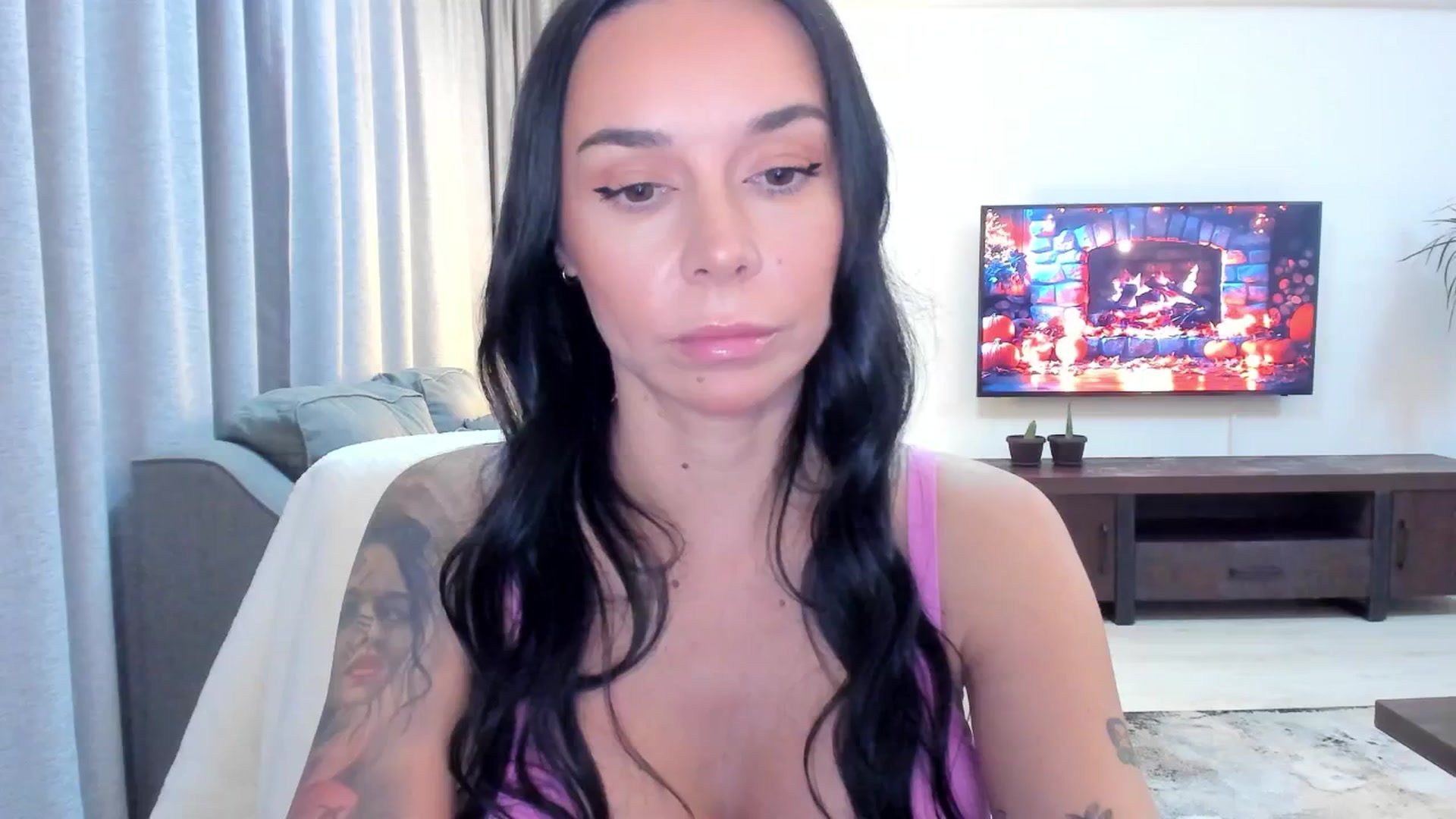 Gallery image thumbnail from beatricebae's myfreecams stream on, 11/11/2025, 15:11 image 11 of 20