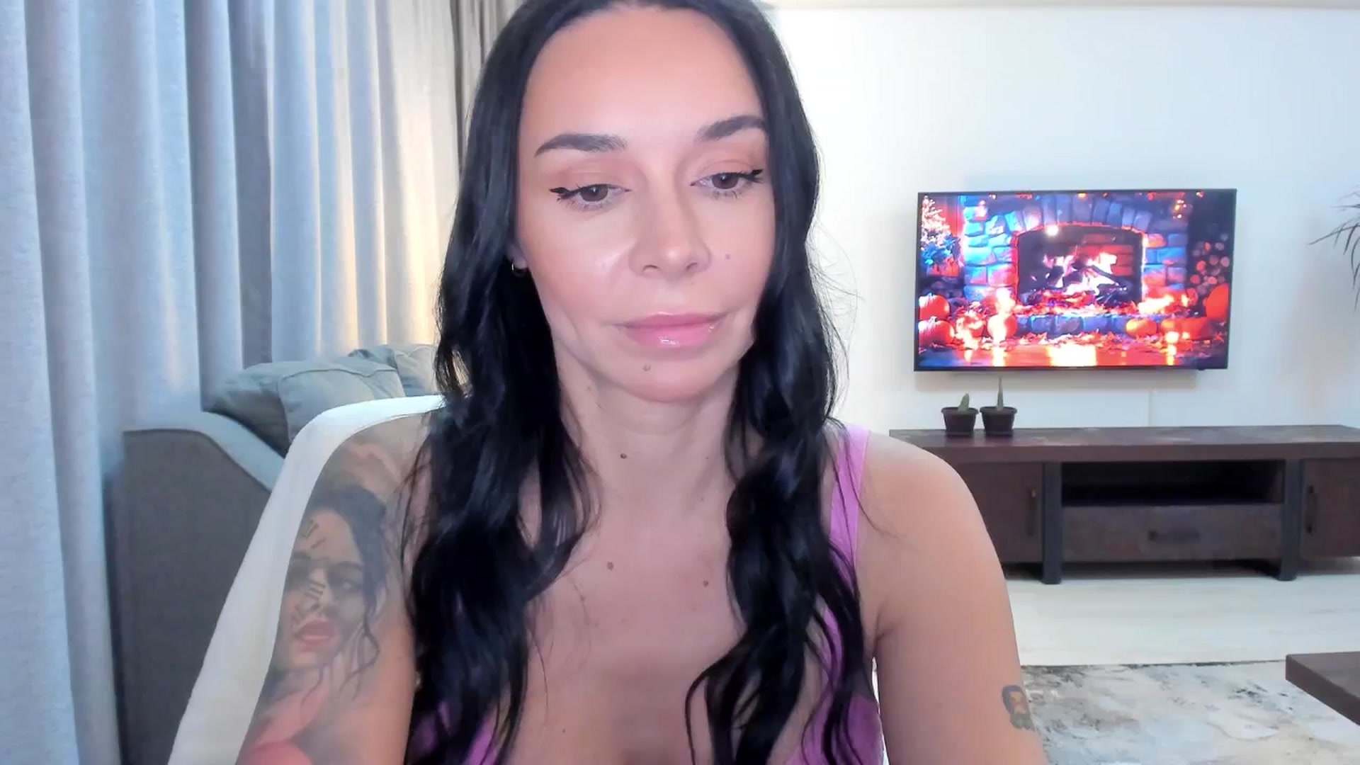 Gallery image thumbnail from beatricebae's myfreecams stream on, 11/11/2025, 15:11 image 1 of 20