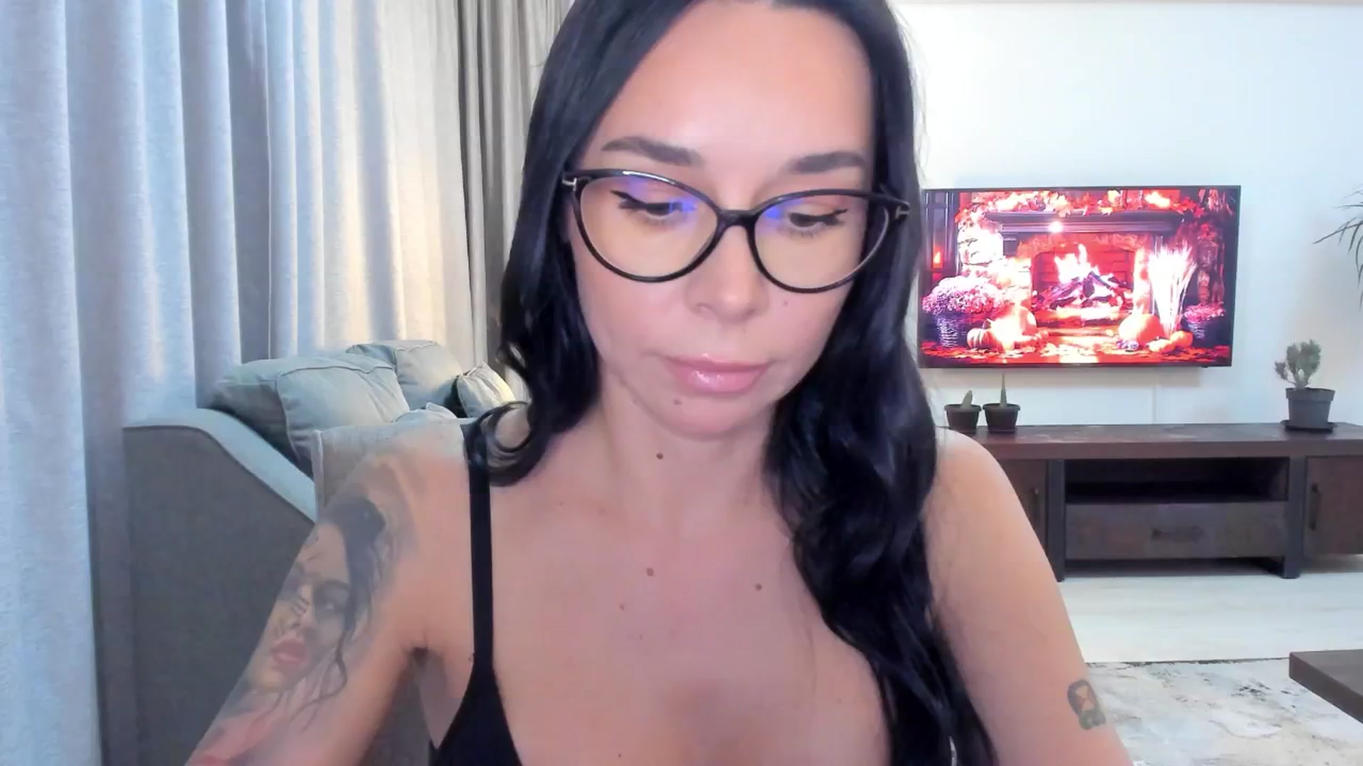Gallery image thumbnail from beatricebae's myfreecams stream on, 11/14/2025, 17:06 image 12 of 20