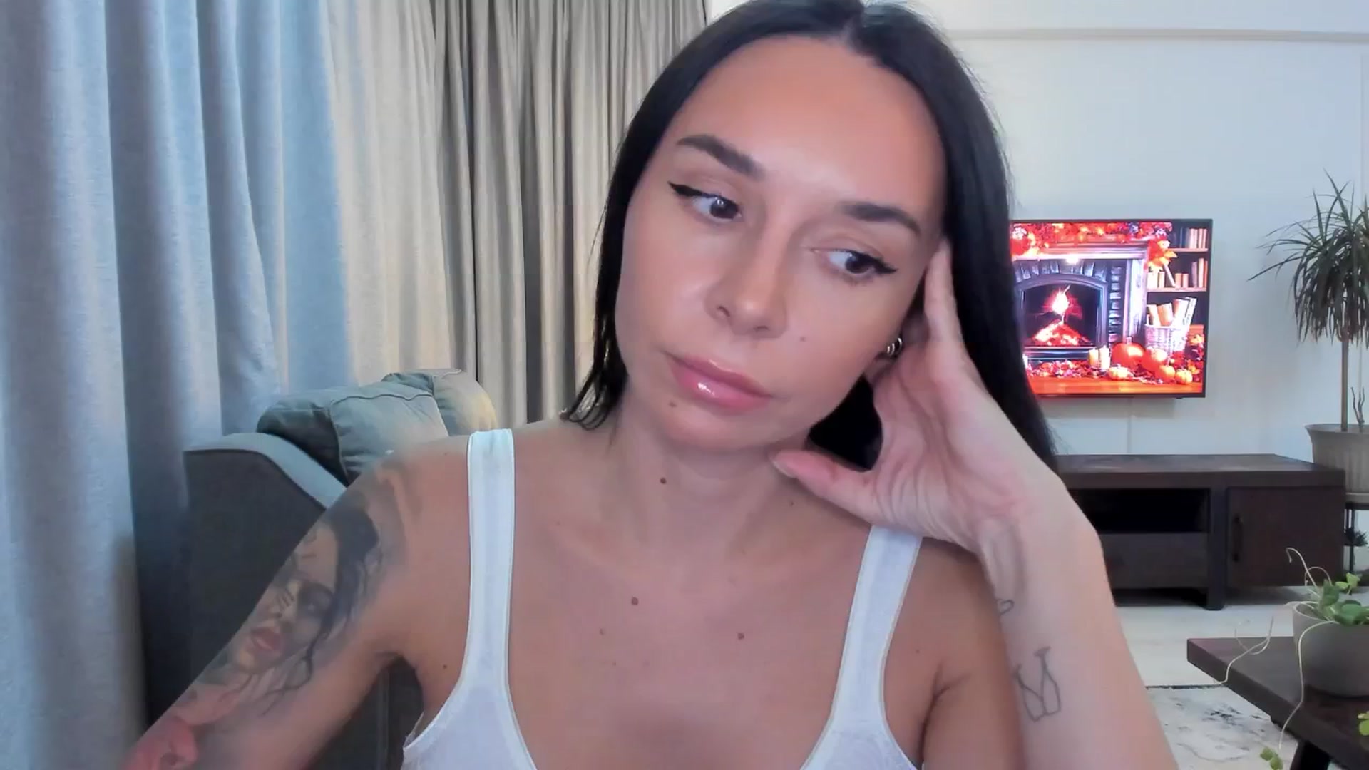 Gallery image thumbnail from beatricebae's myfreecams stream on, 11/20/2025, 15:47 image 13 of 20