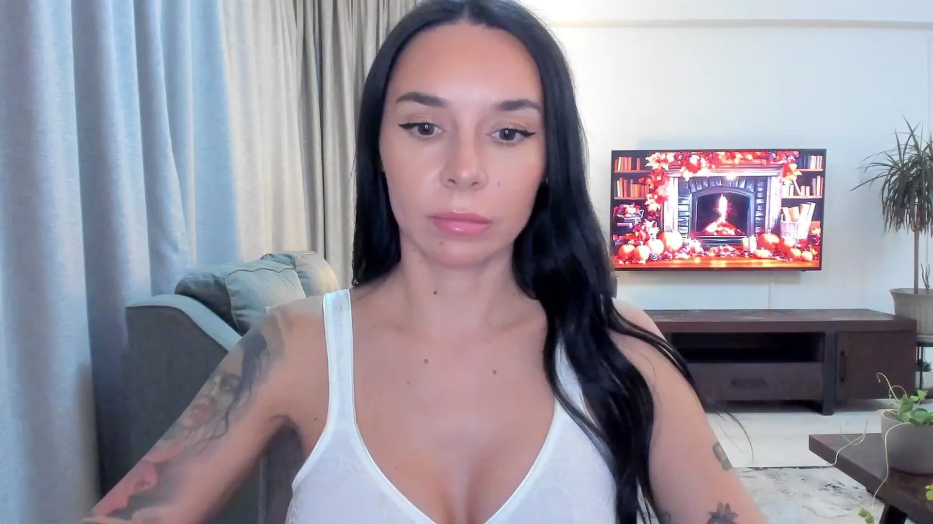 Gallery image thumbnail from beatricebae's myfreecams stream on, 11/20/2025, 15:47 image 15 of 20