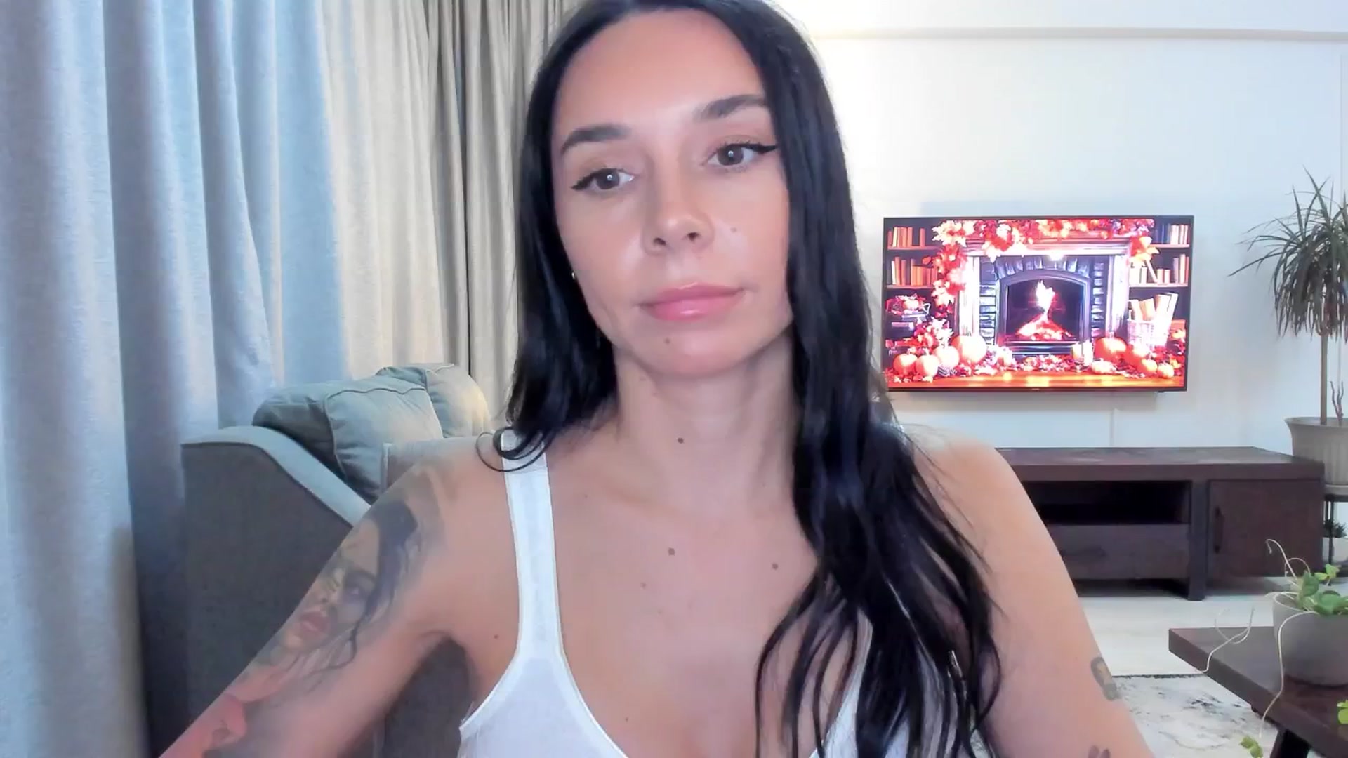 Gallery image thumbnail from beatricebae's myfreecams stream on, 11/20/2025, 15:47 image 14 of 20